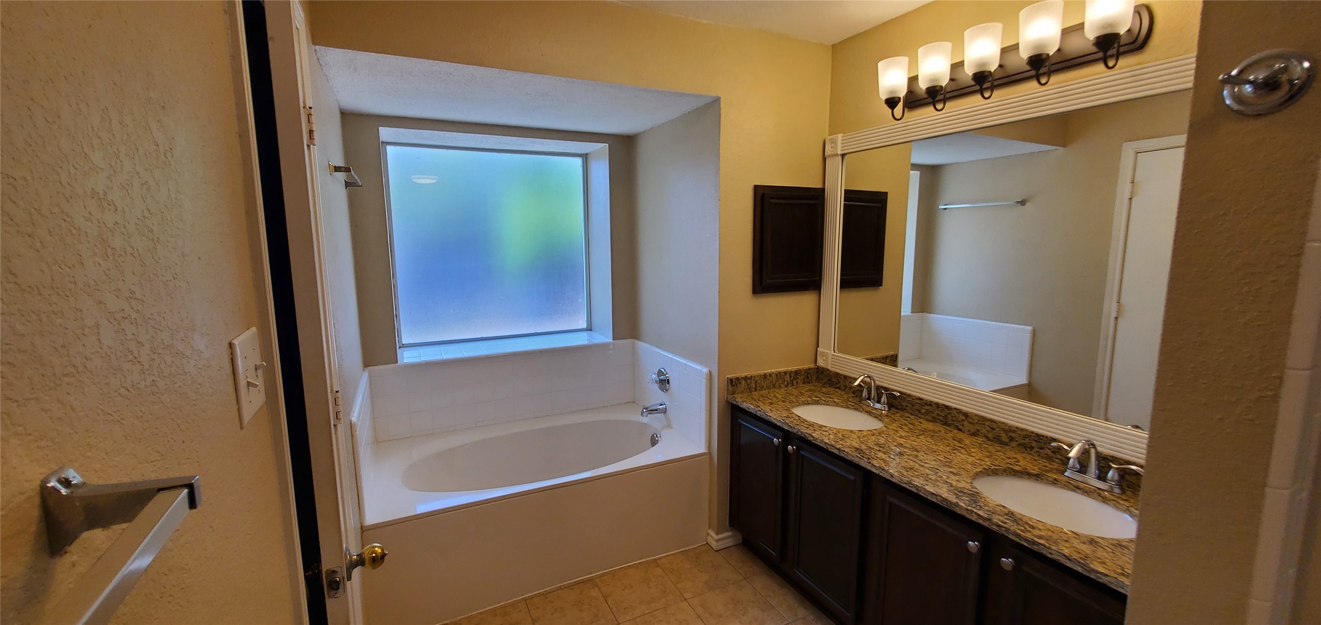 1038 Ridgecrest Drive