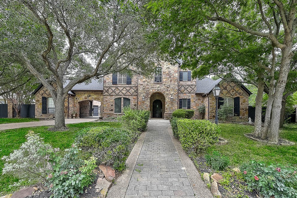 1401 Chardonnay Court