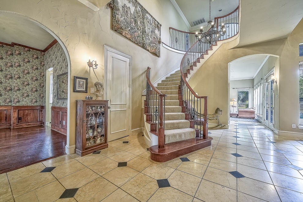 1401 Chardonnay Court