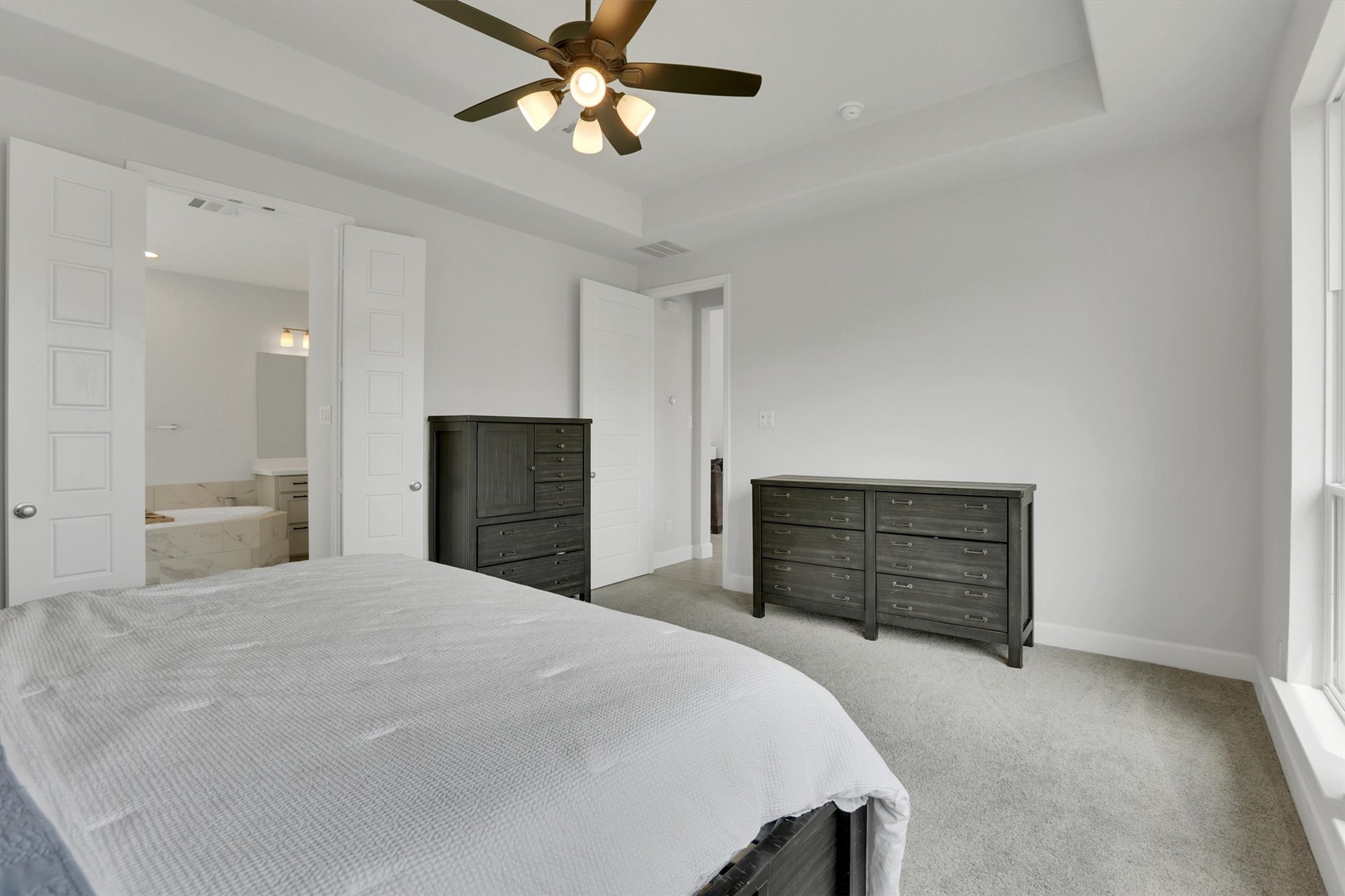 2401 Stella Lane
