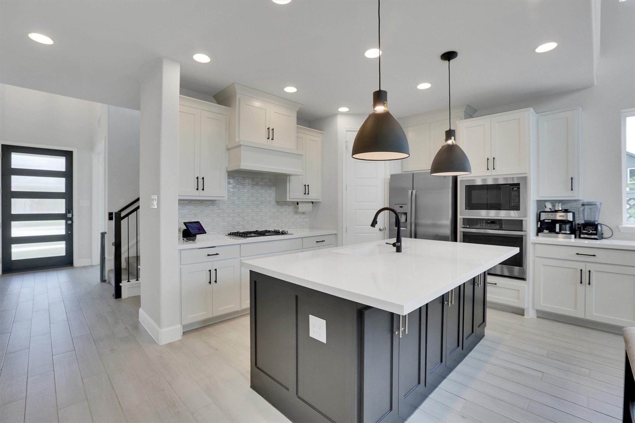 2401 Stella Lane