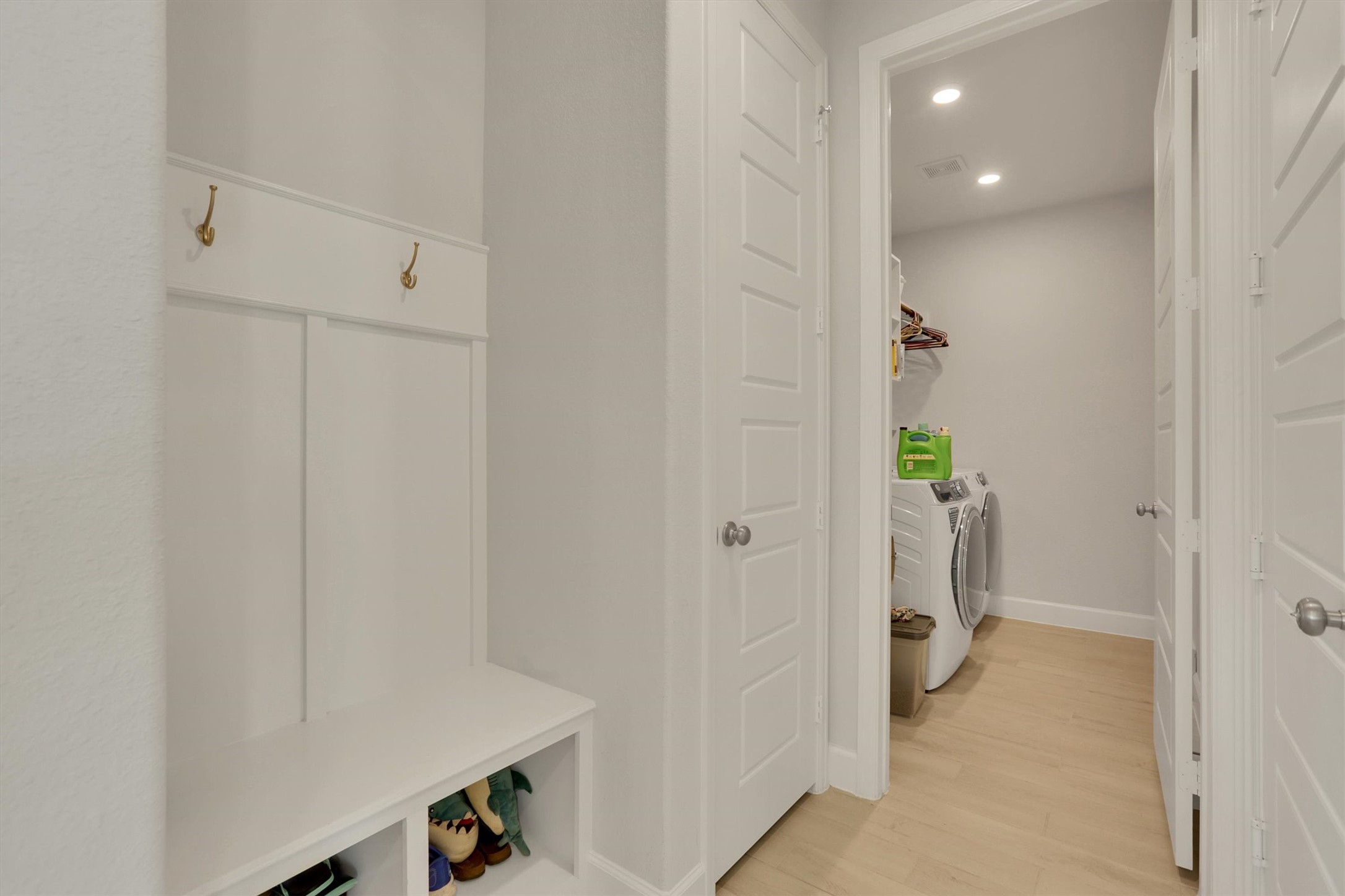 2401 Stella Lane