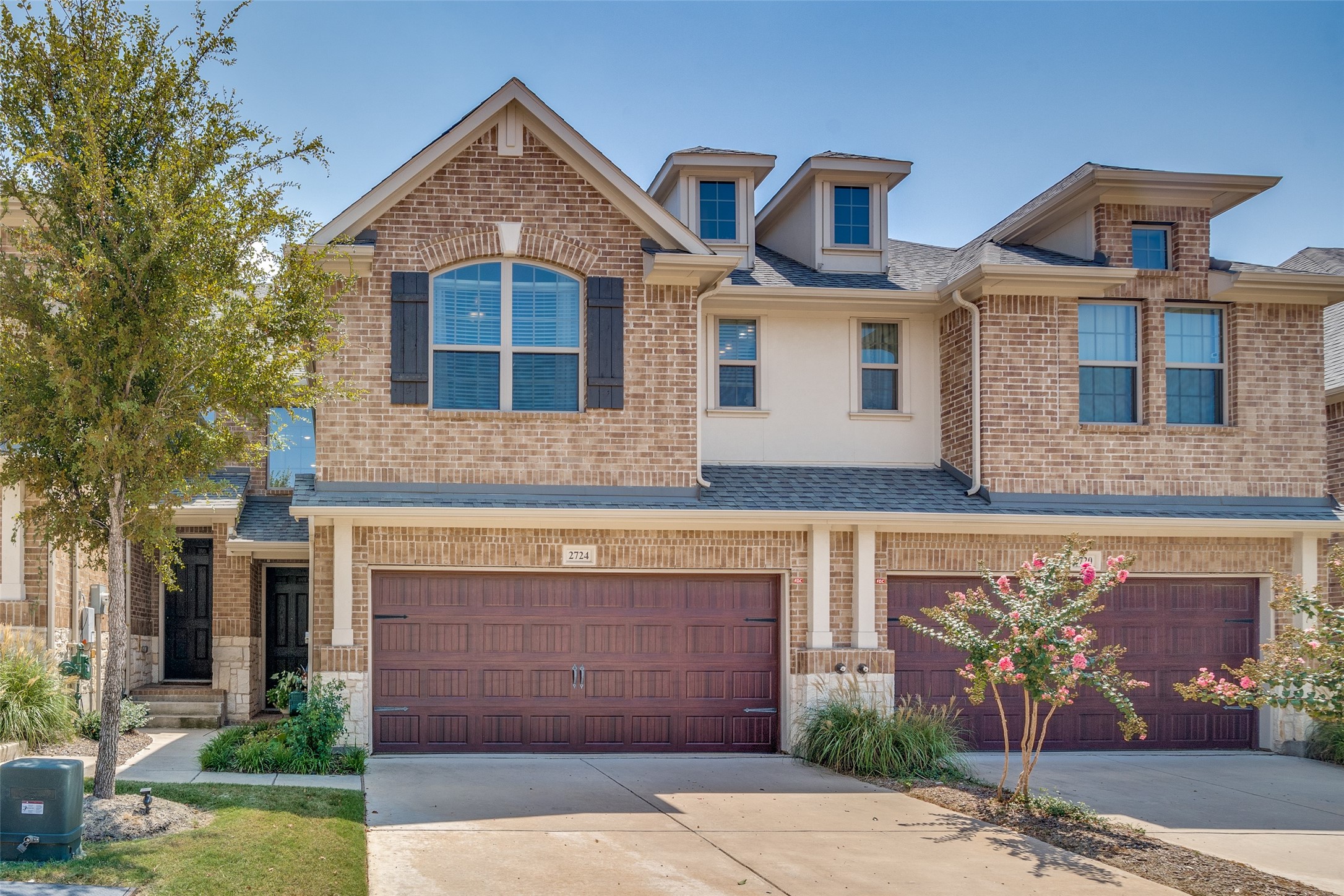 2724 Splendor Drive