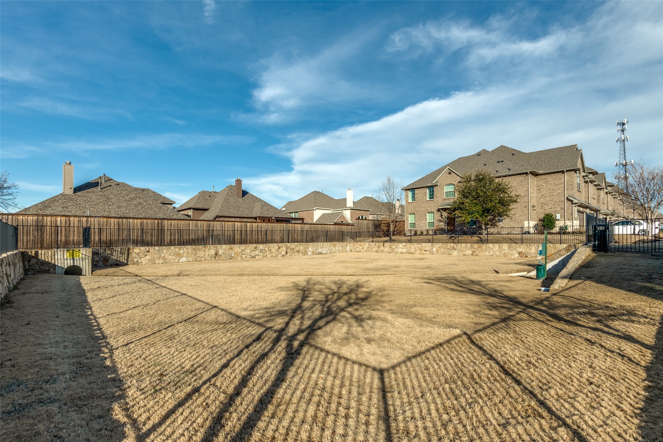2724 Splendor Drive