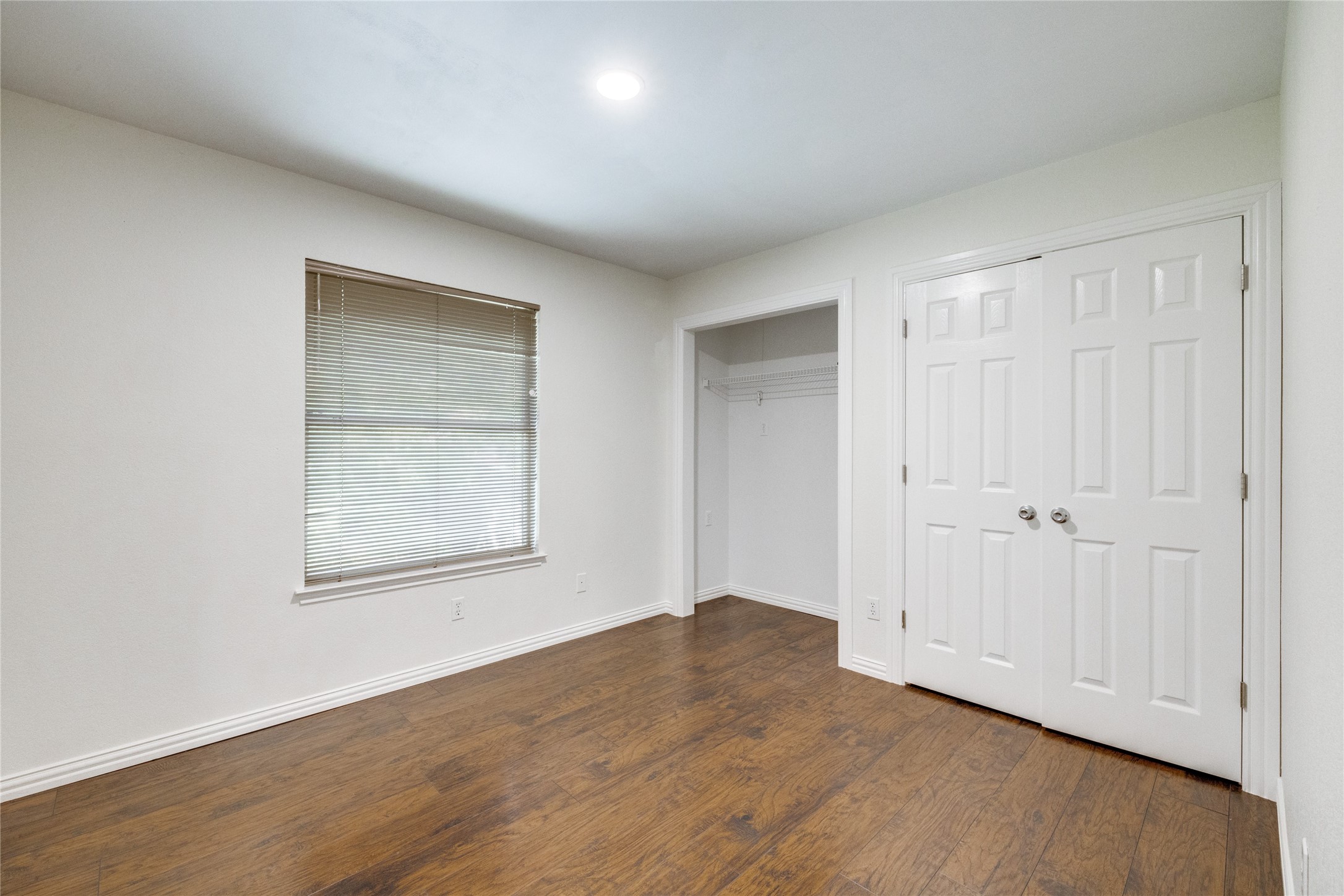 1925 Perry Drive