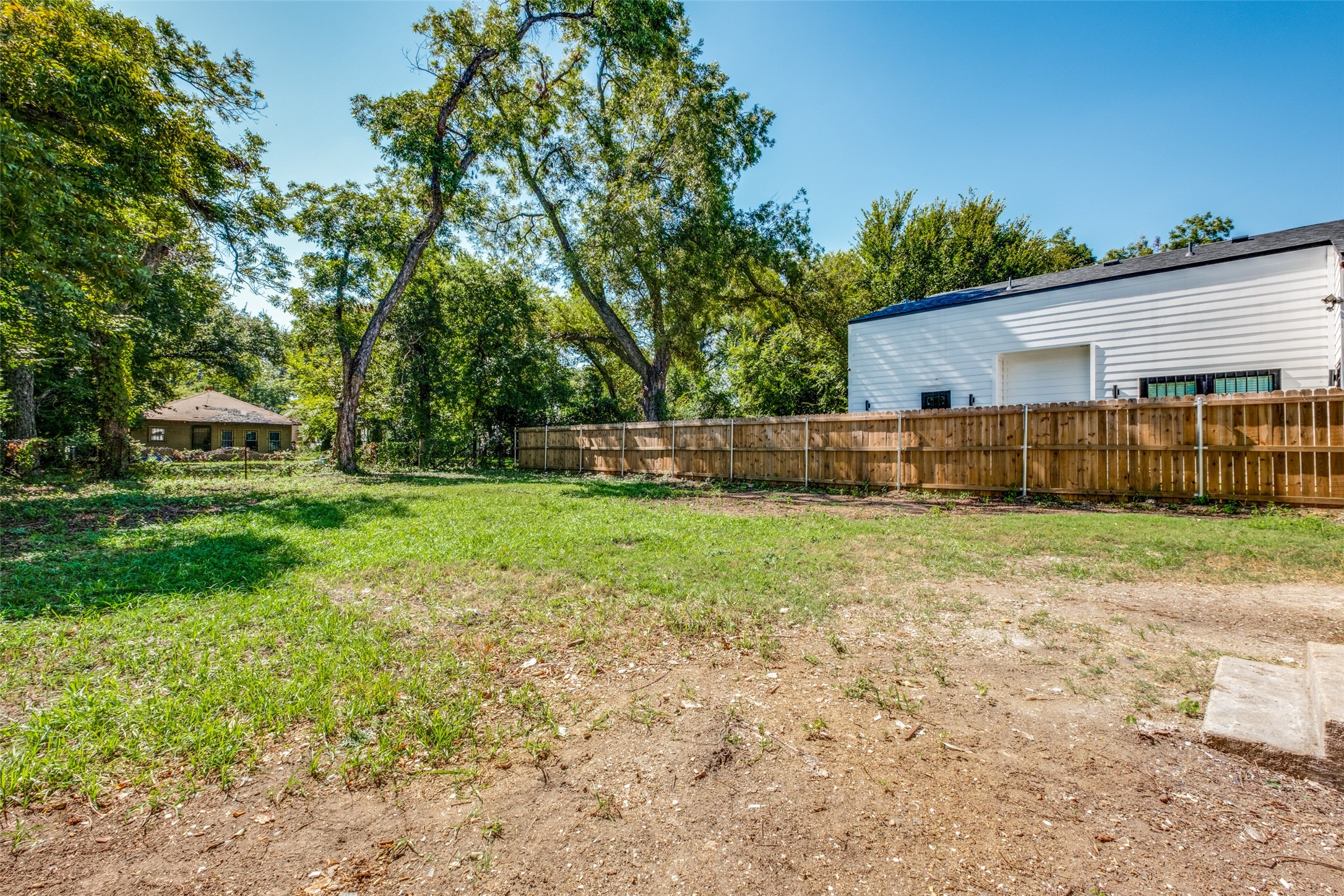 2622 Carpenter Avenue