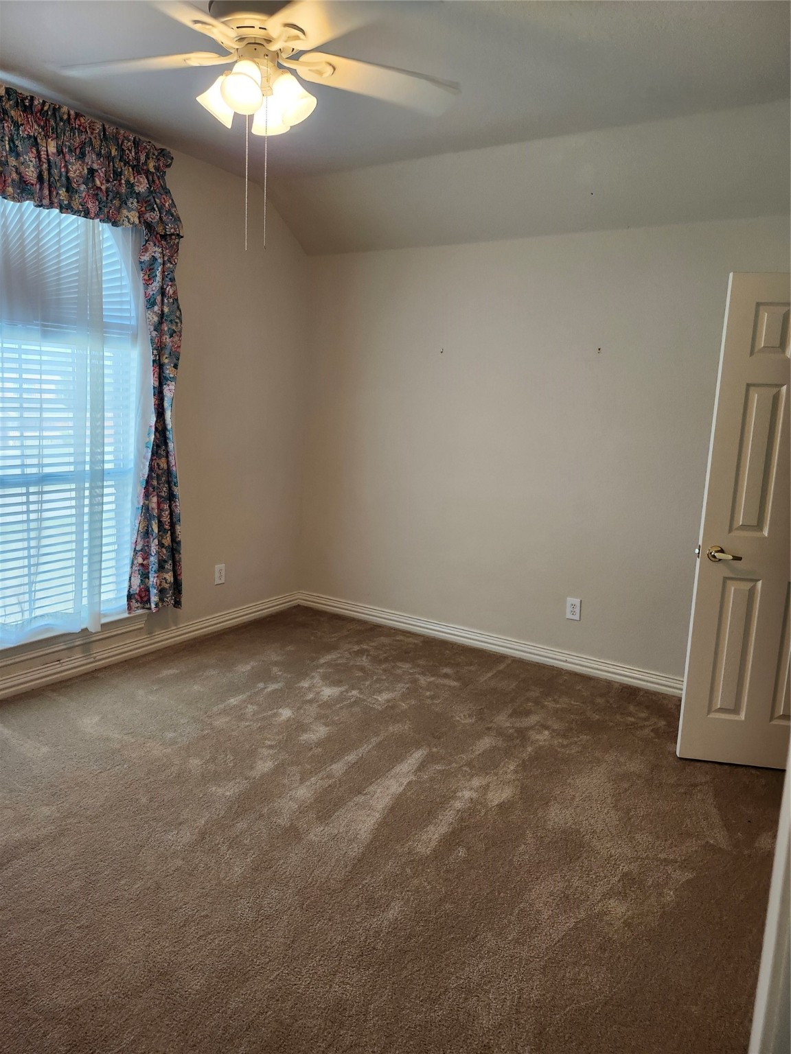 2365 Saddlebrook Lane
