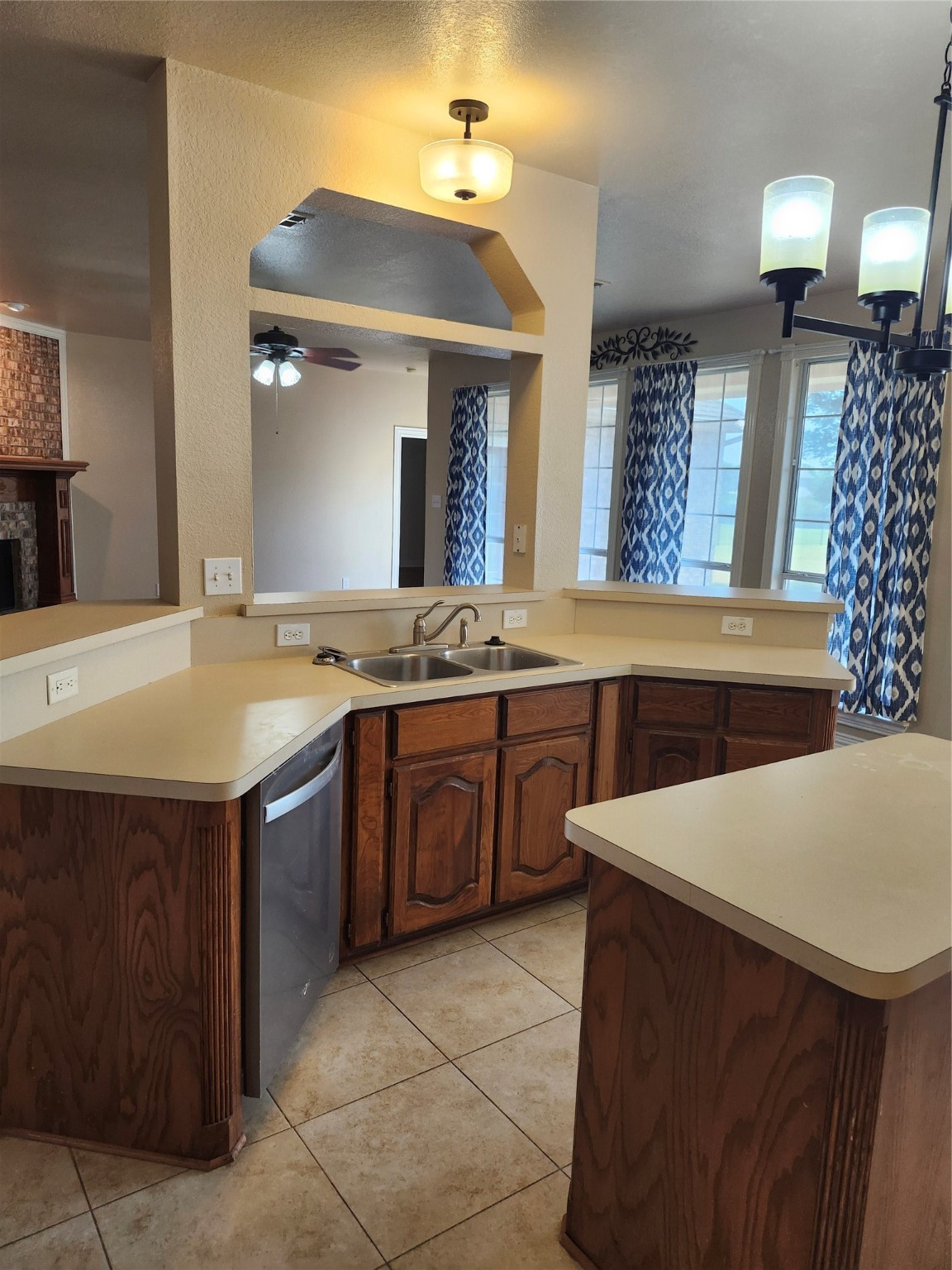 2365 Saddlebrook Lane
