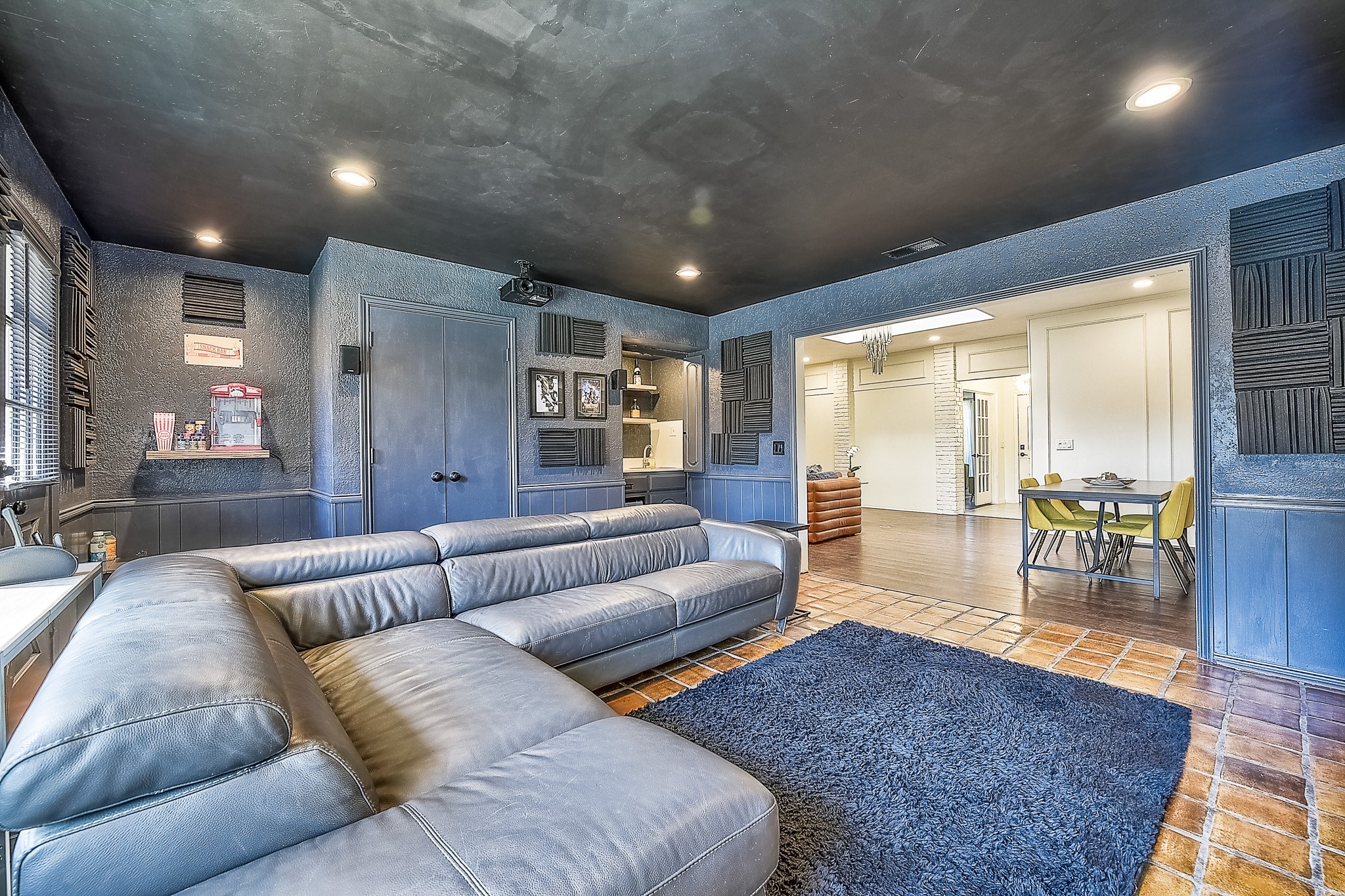 4004 Camino Drive