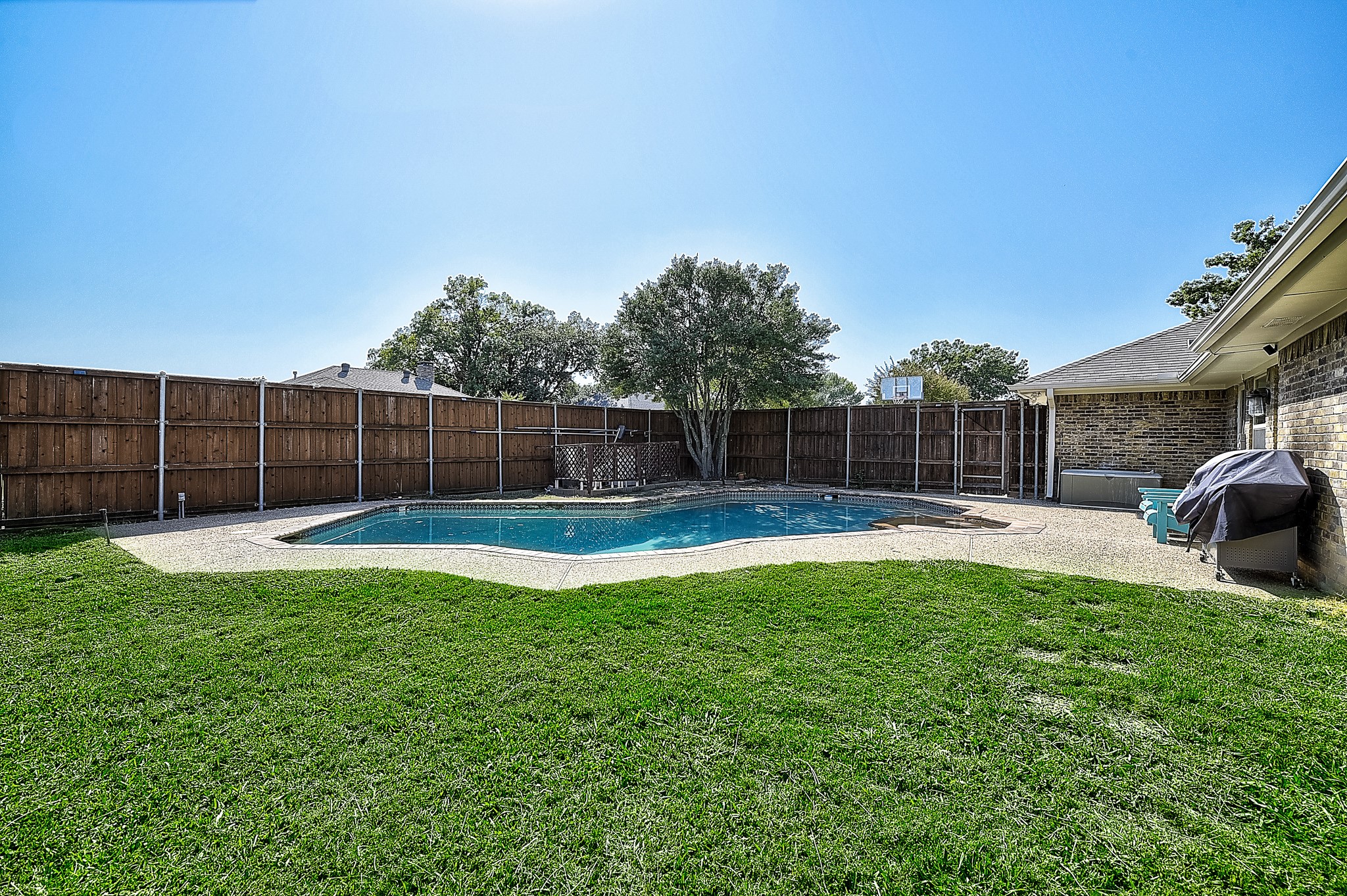 4004 Camino Drive