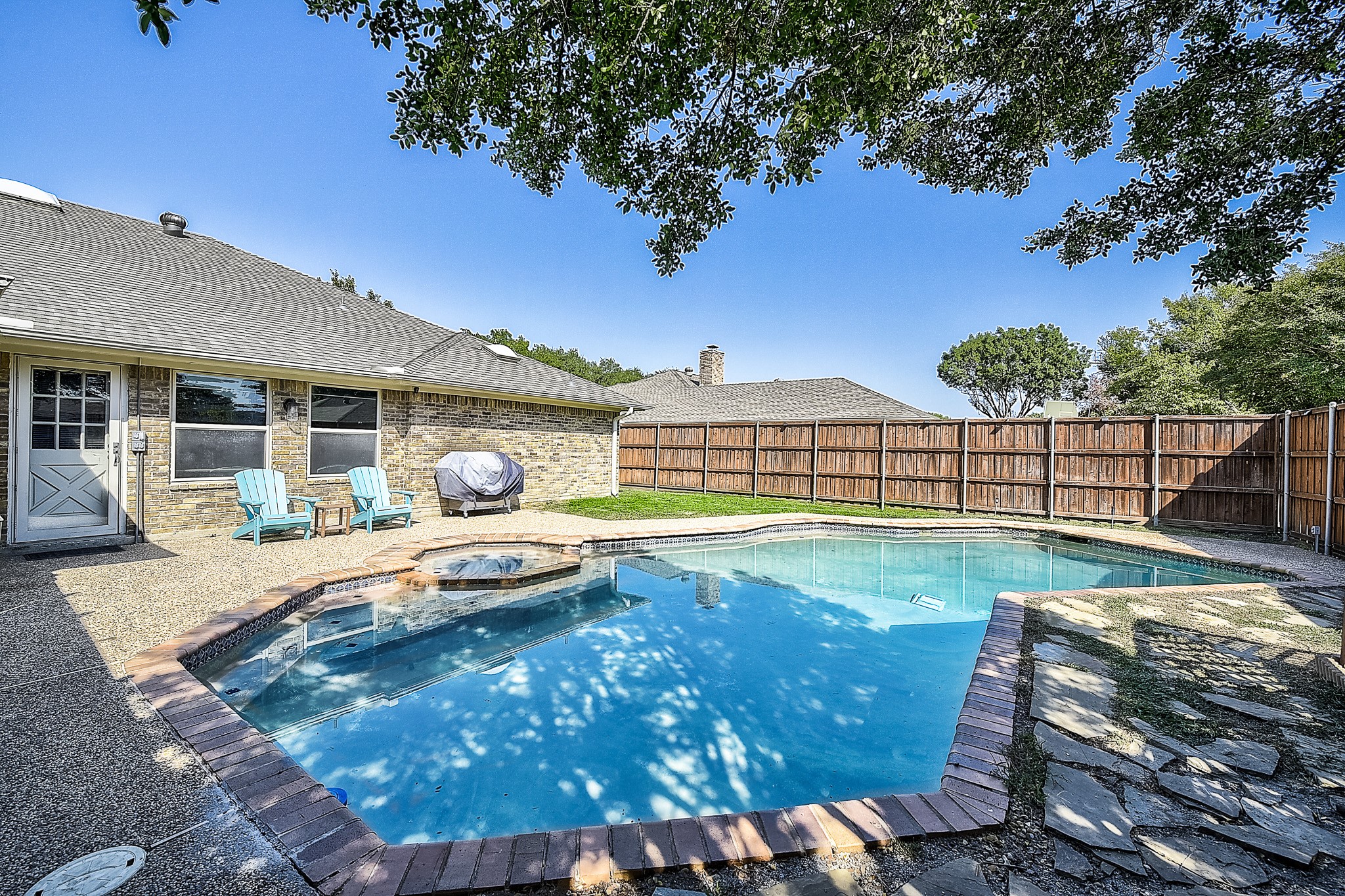 4004 Camino Drive