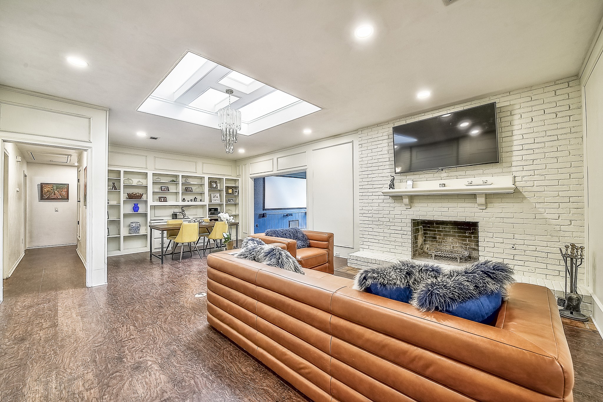 4004 Camino Drive