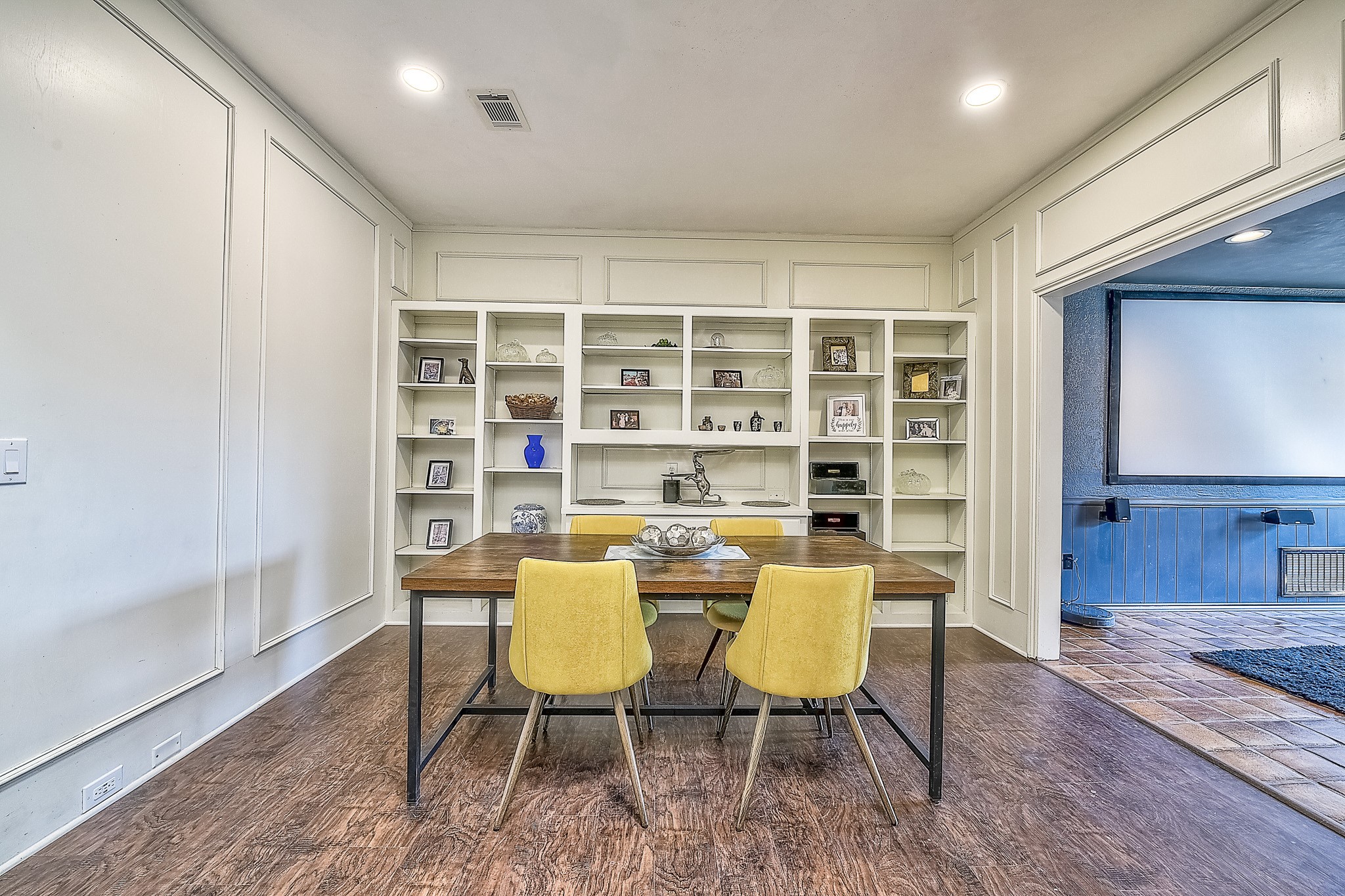 4004 Camino Drive
