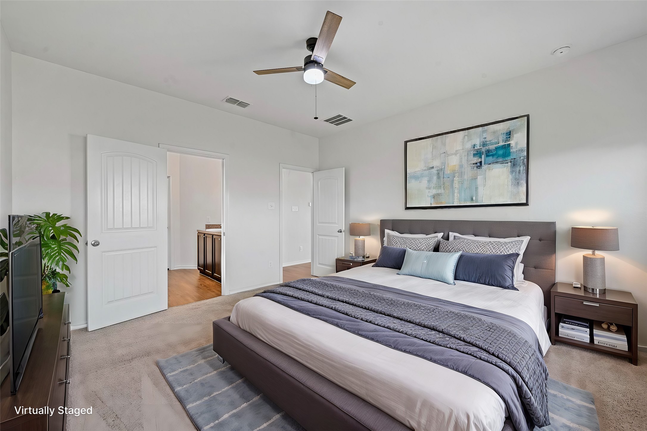 215 Jockey Court