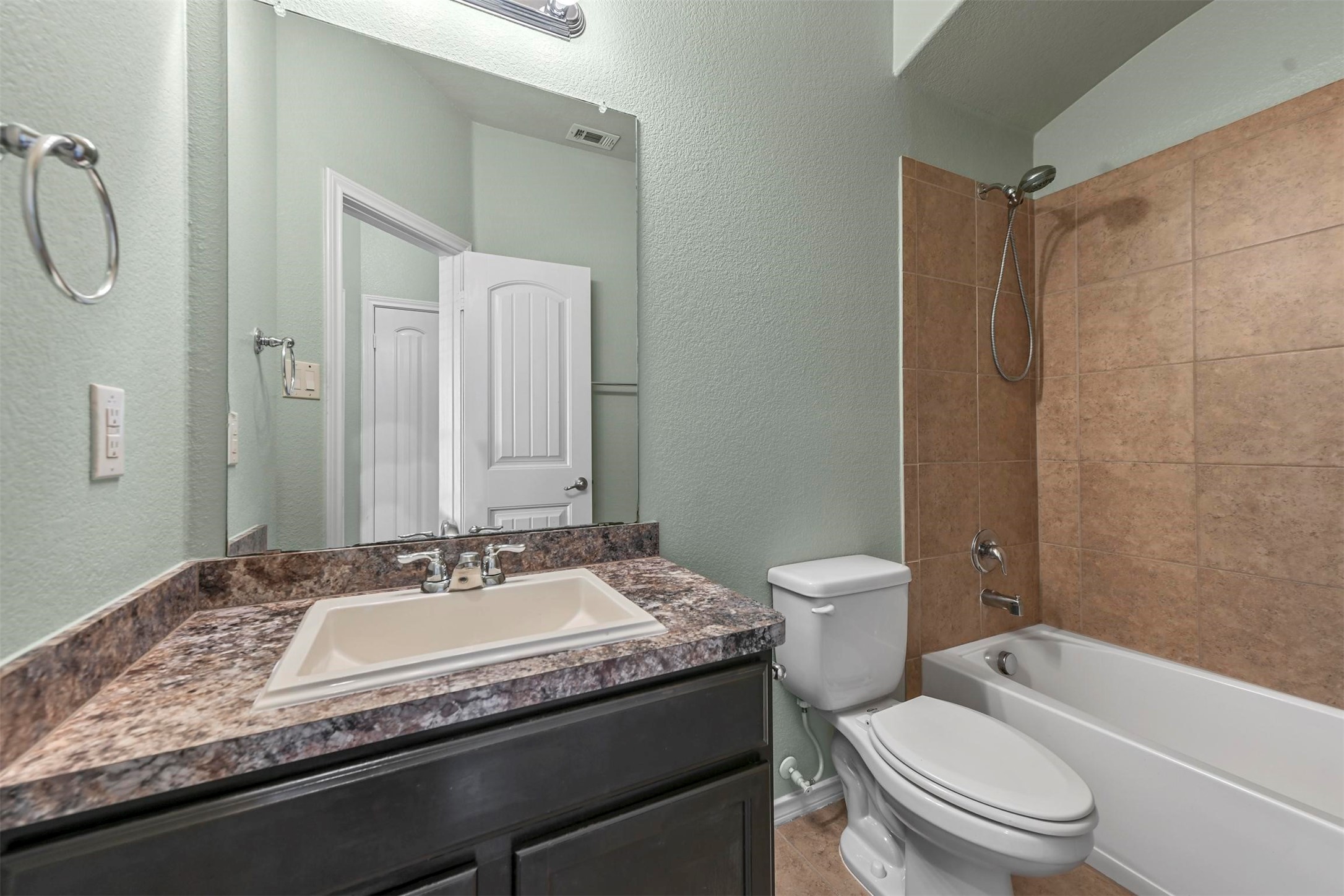 5124 Meadow Lane