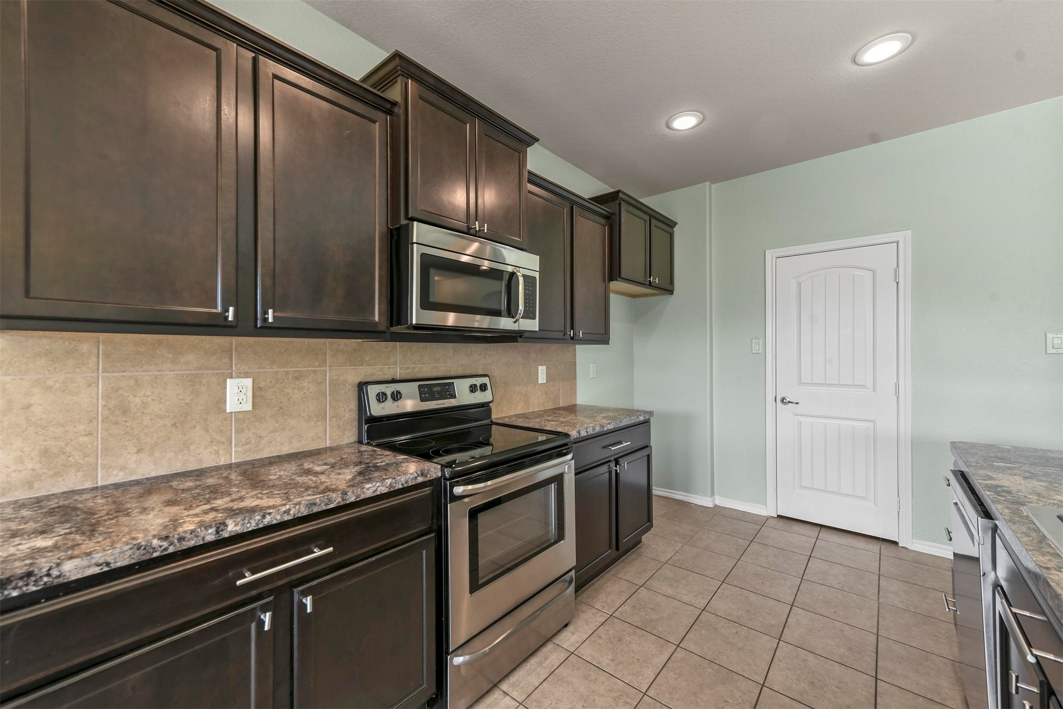 5124 Meadow Lane