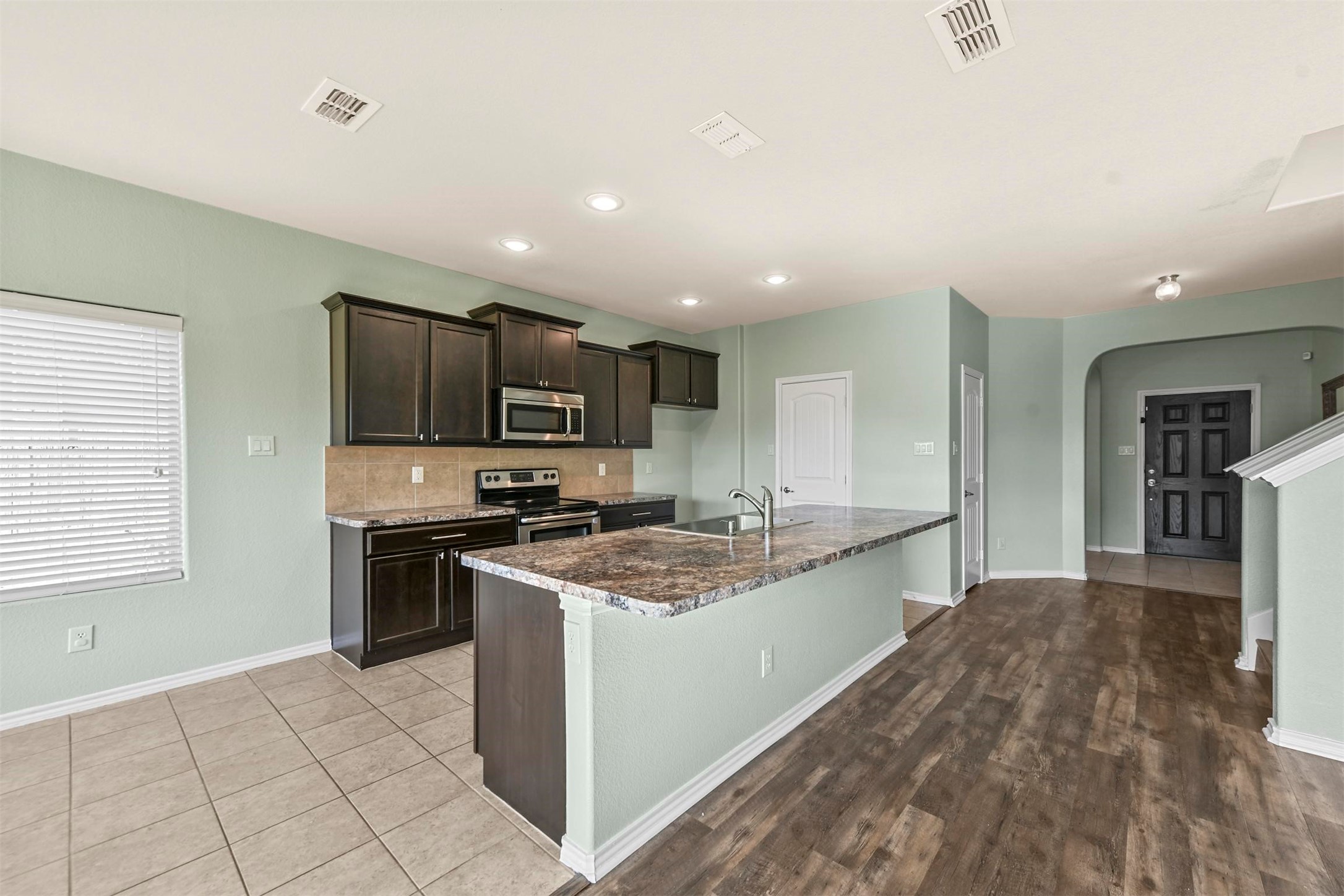 5124 Meadow Lane