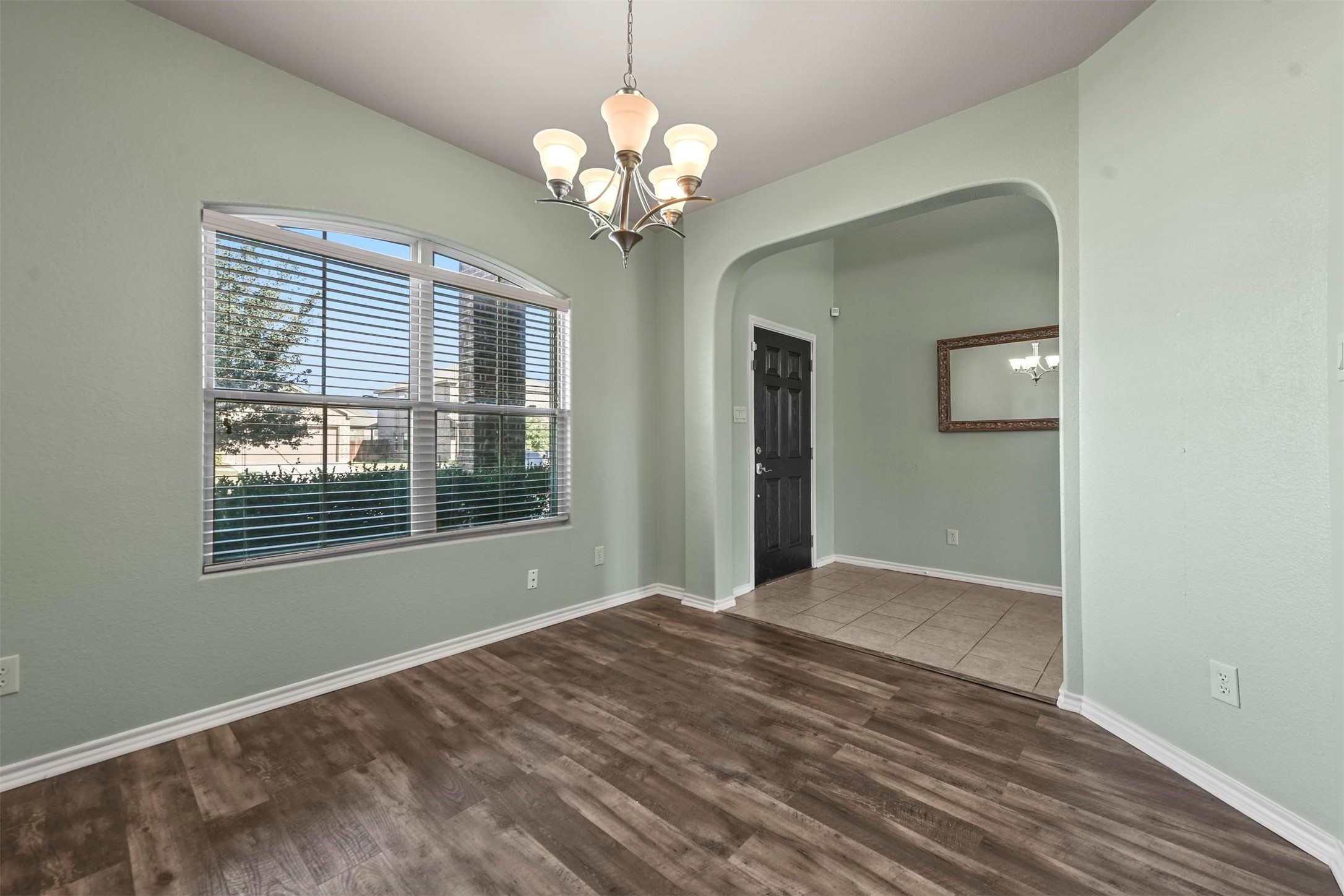 5124 Meadow Lane