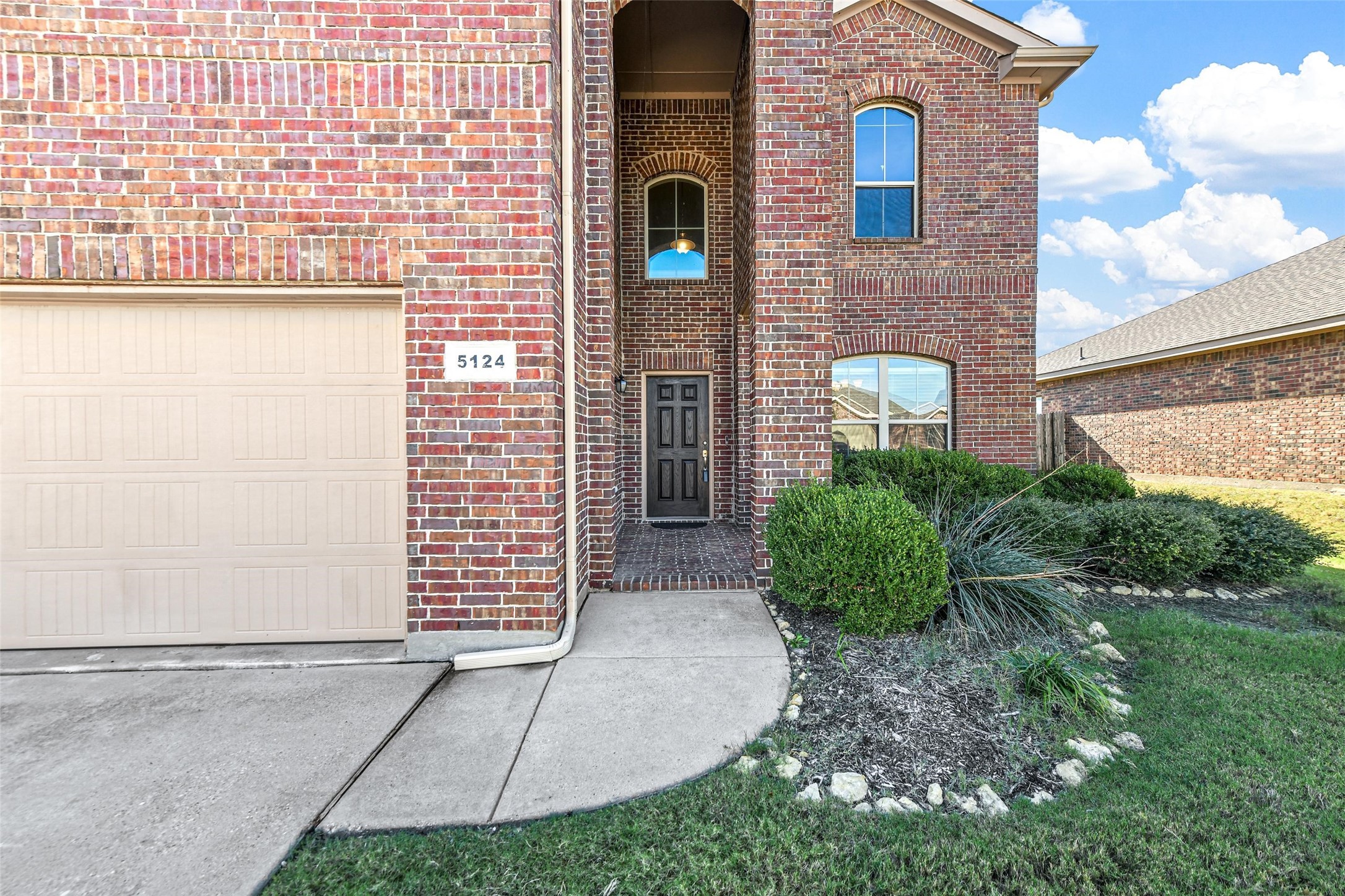 5124 Meadow Lane