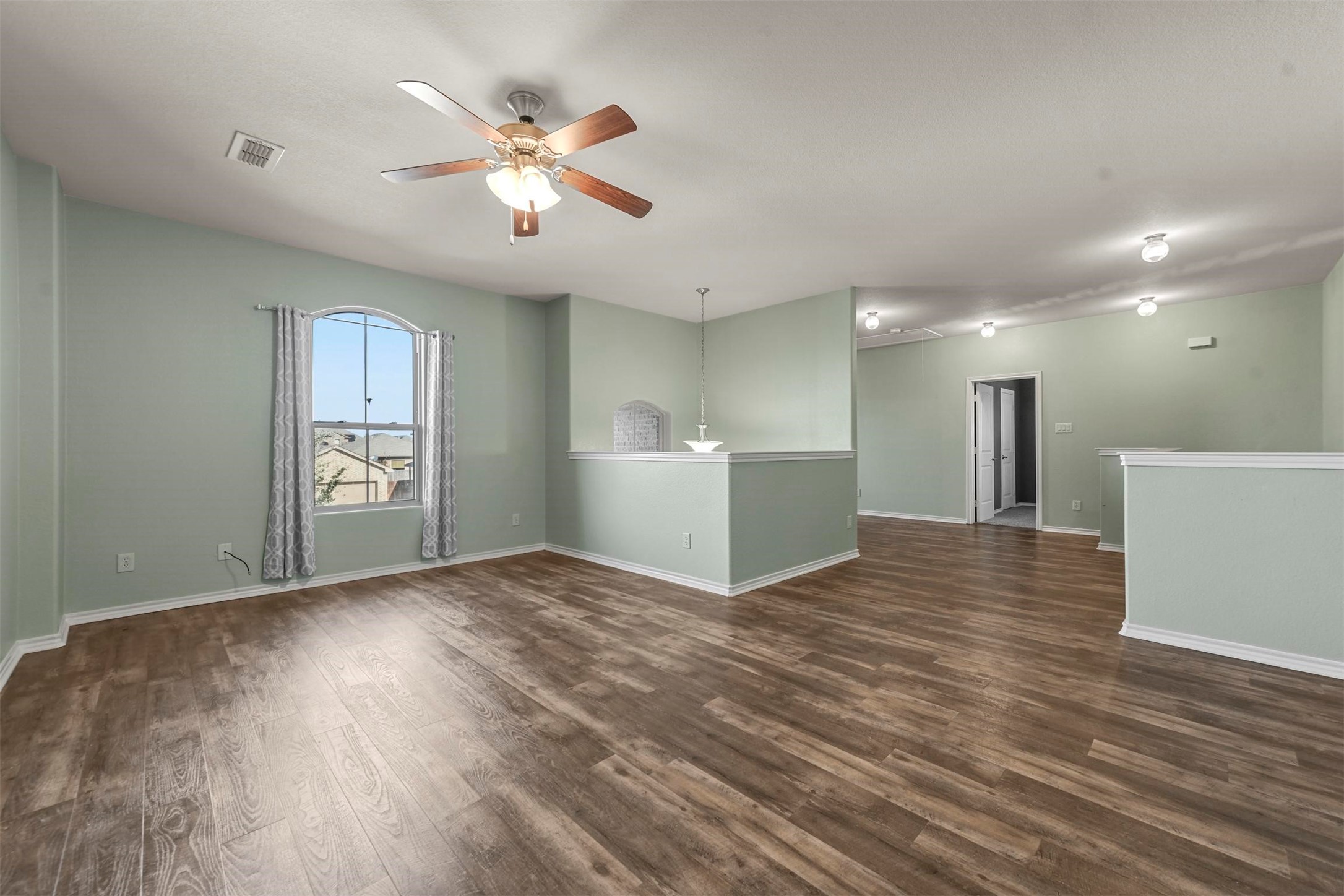 5124 Meadow Lane