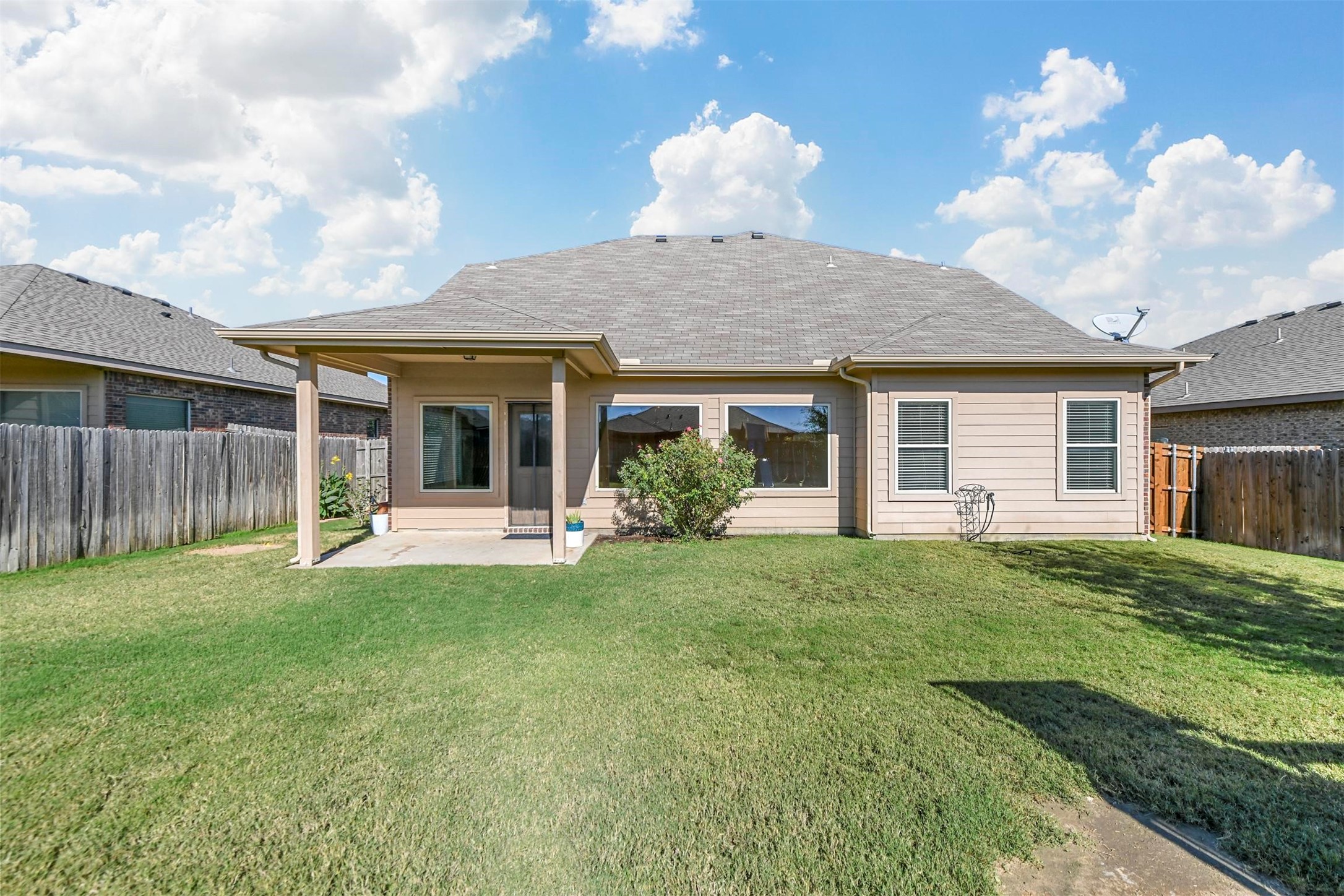 5124 Meadow Lane