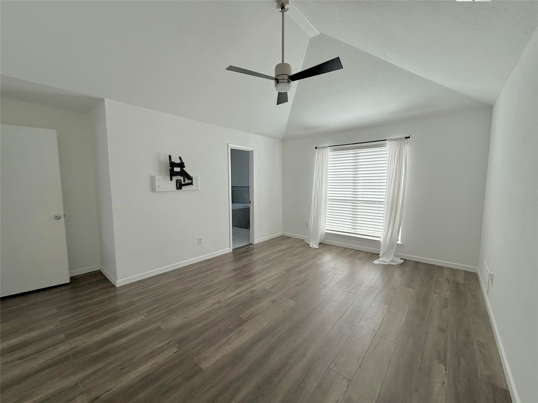 18320 Michaelangelo Drive
