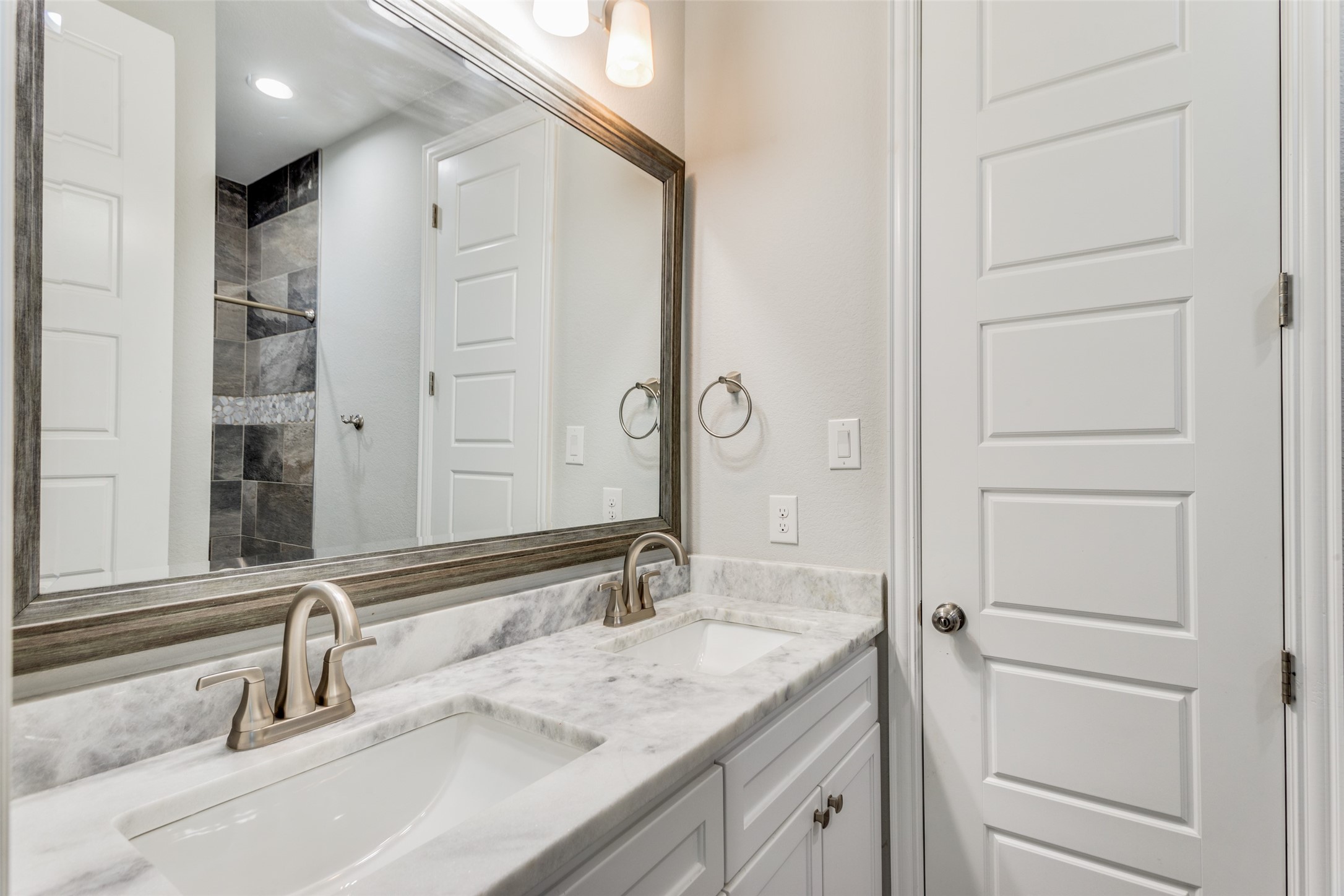 6024 Berry Ridge Lane