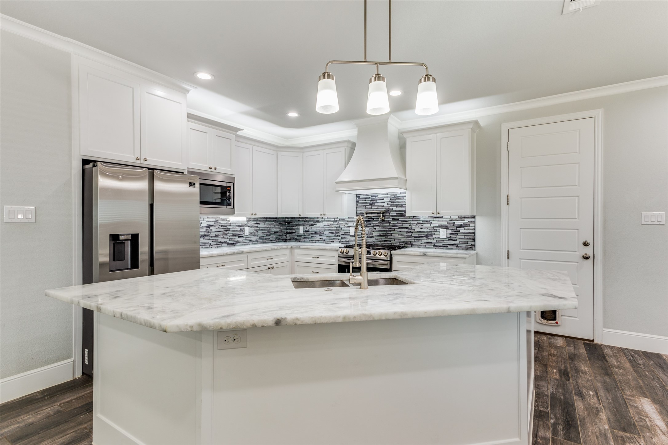 6024 Berry Ridge Lane