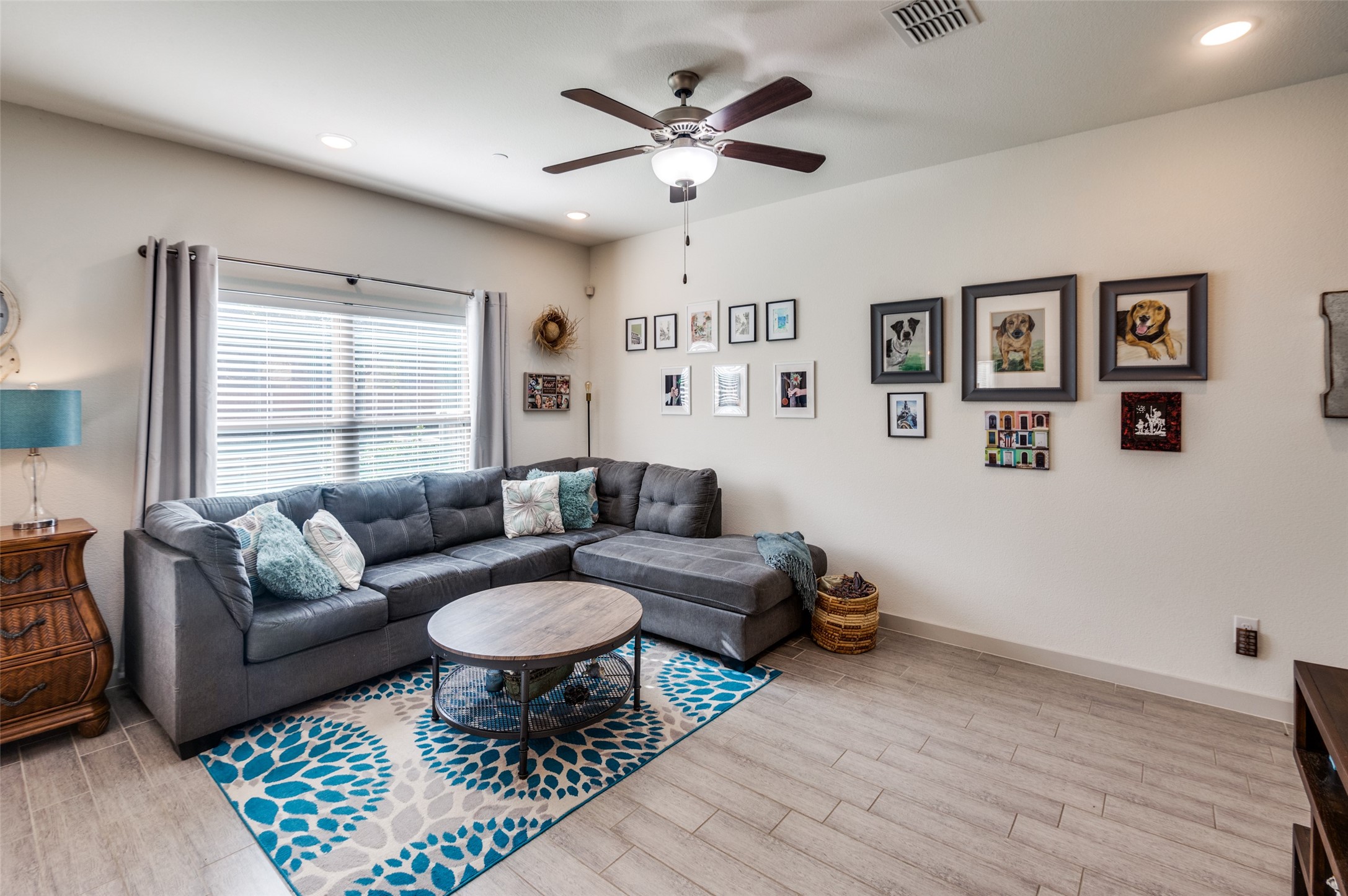 2728 Splendor Drive