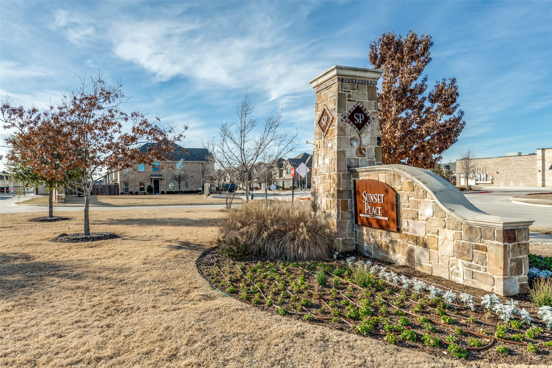 2728 Splendor Drive
