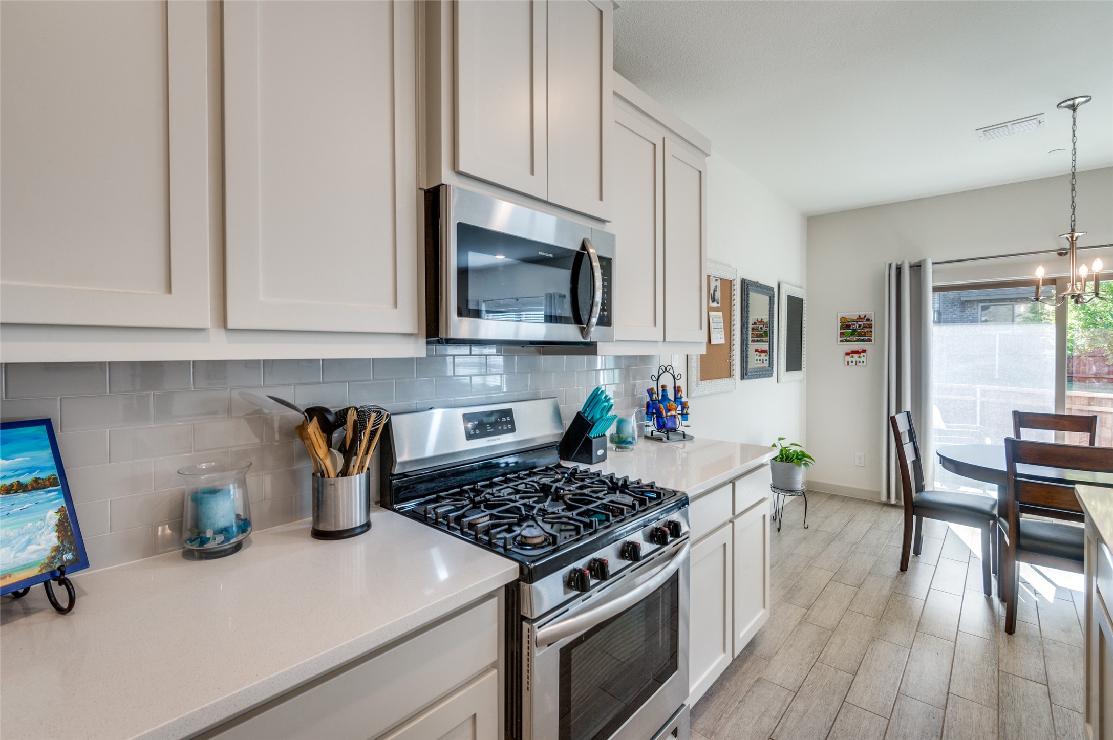 2728 Splendor Drive