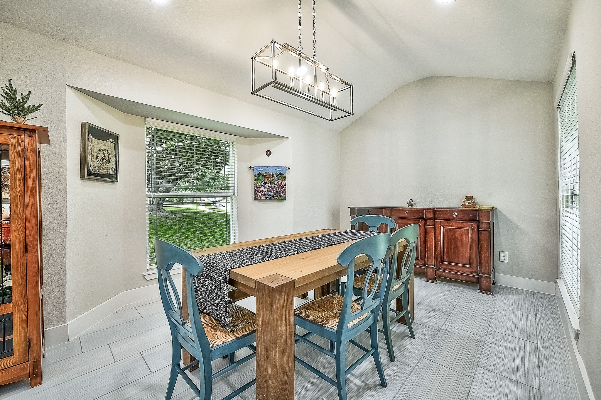 424 Pleasant Valley Lane