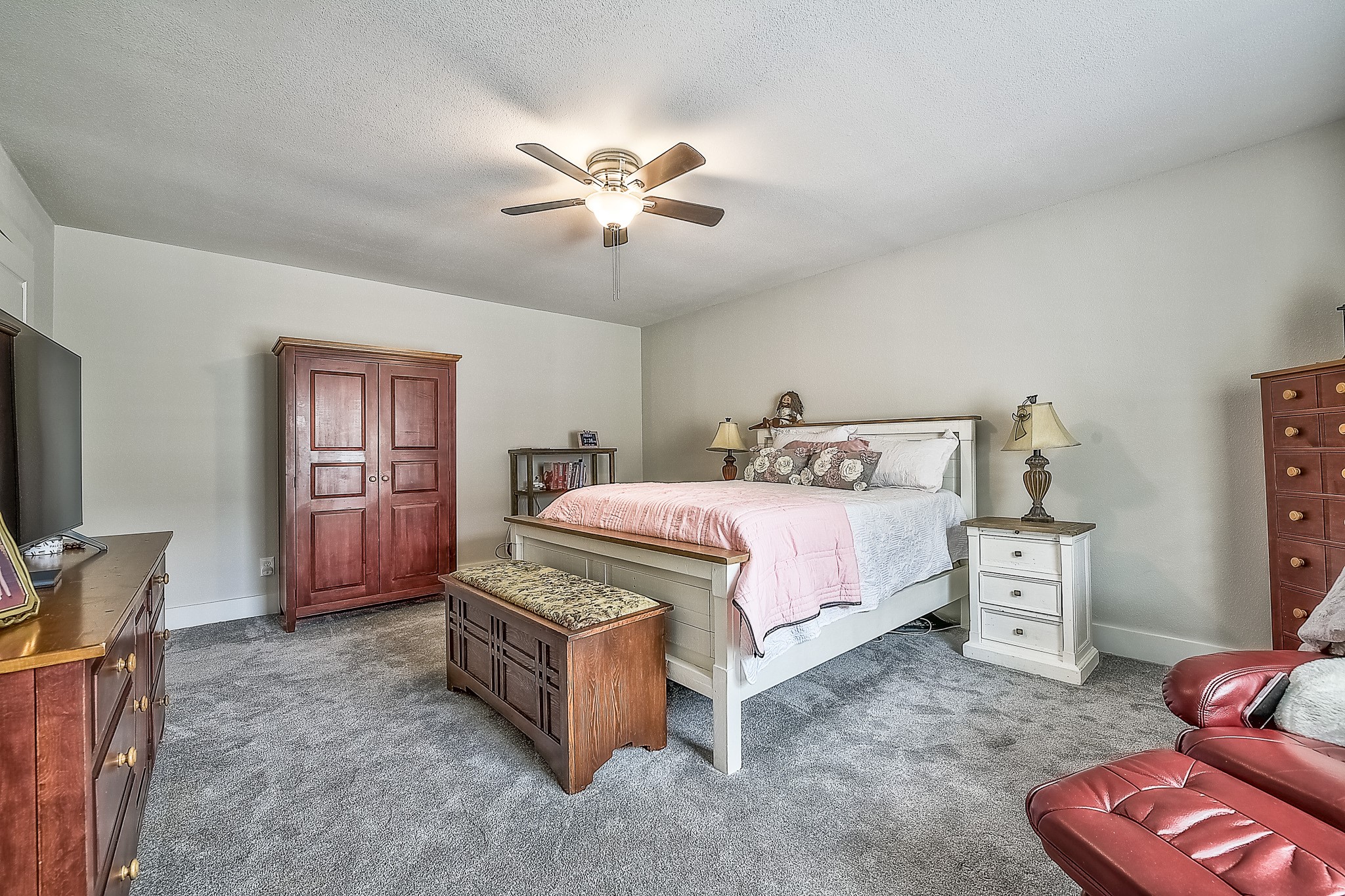424 Pleasant Valley Lane