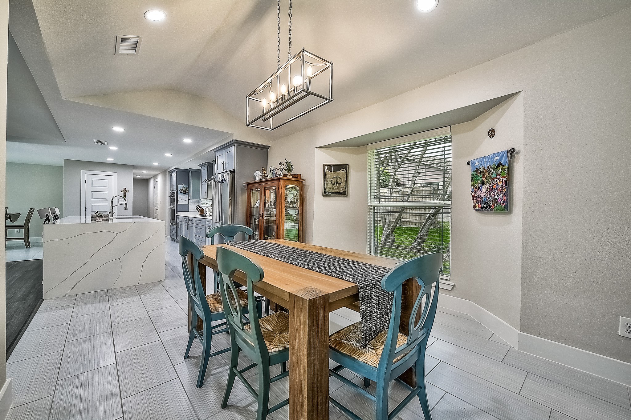 424 Pleasant Valley Lane