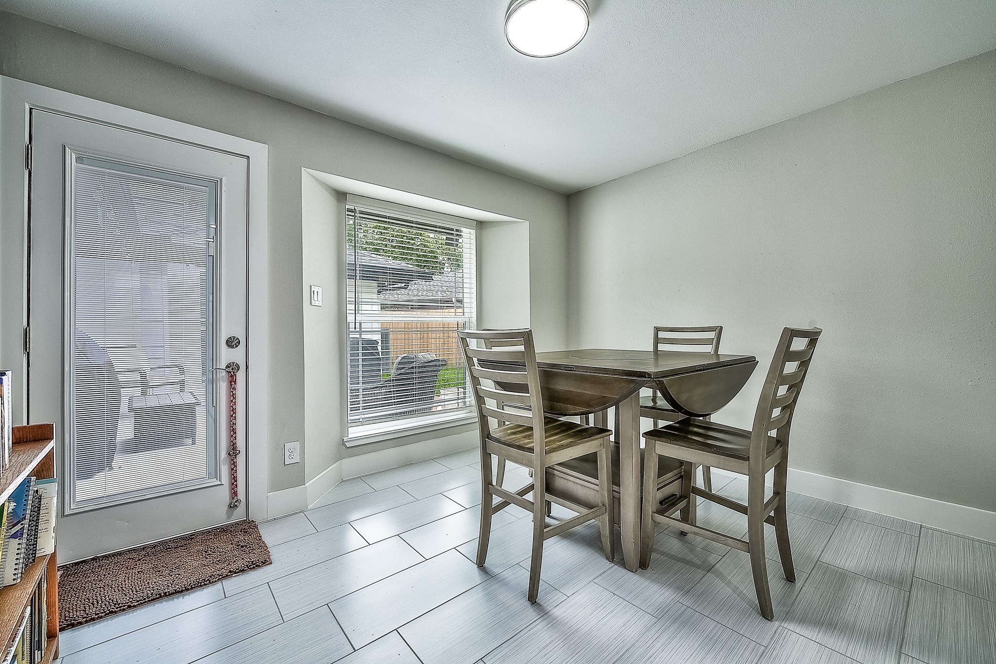 424 Pleasant Valley Lane
