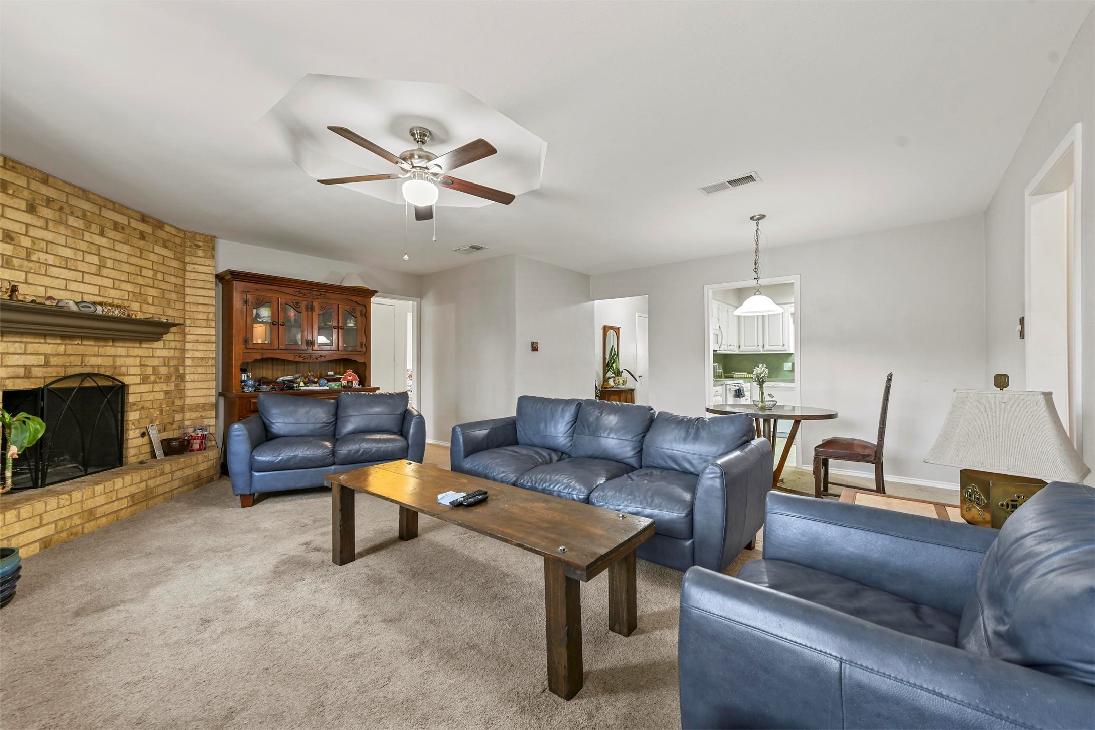 2304 Parkside Drive