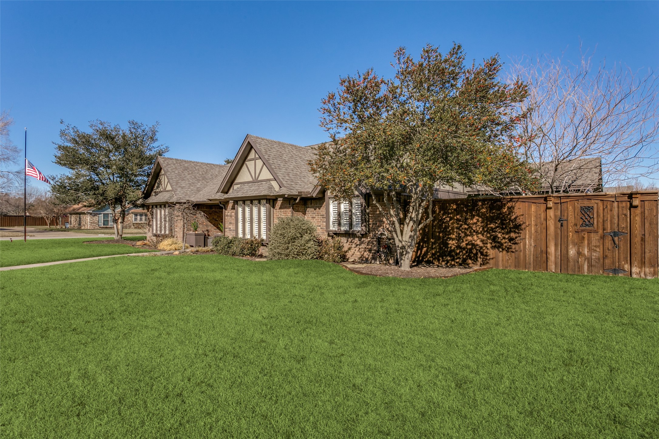 328 Shawnee Trail