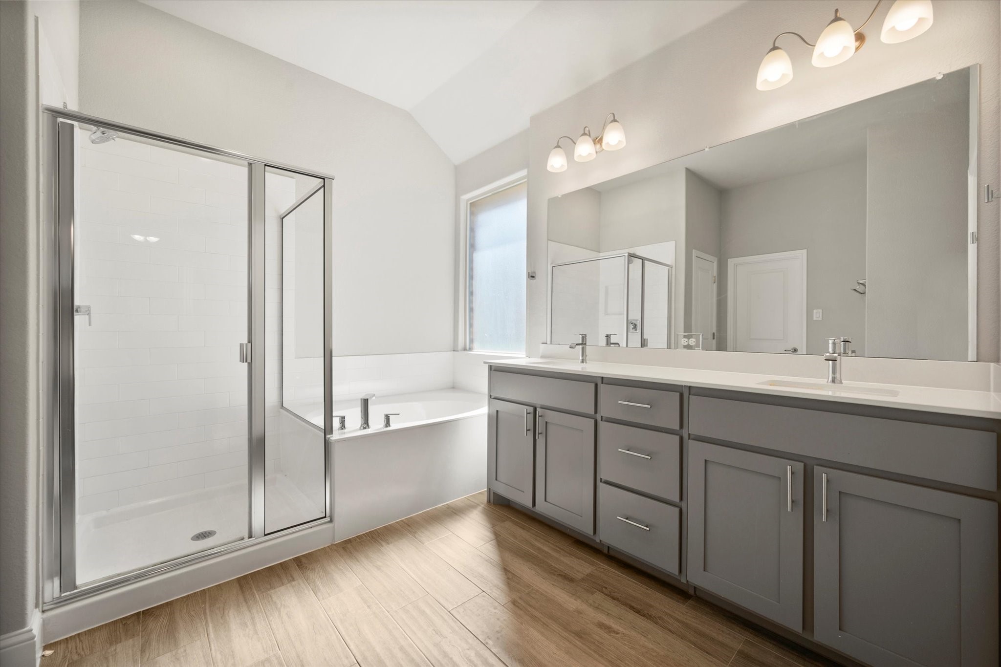 1202 Silver Oak Court