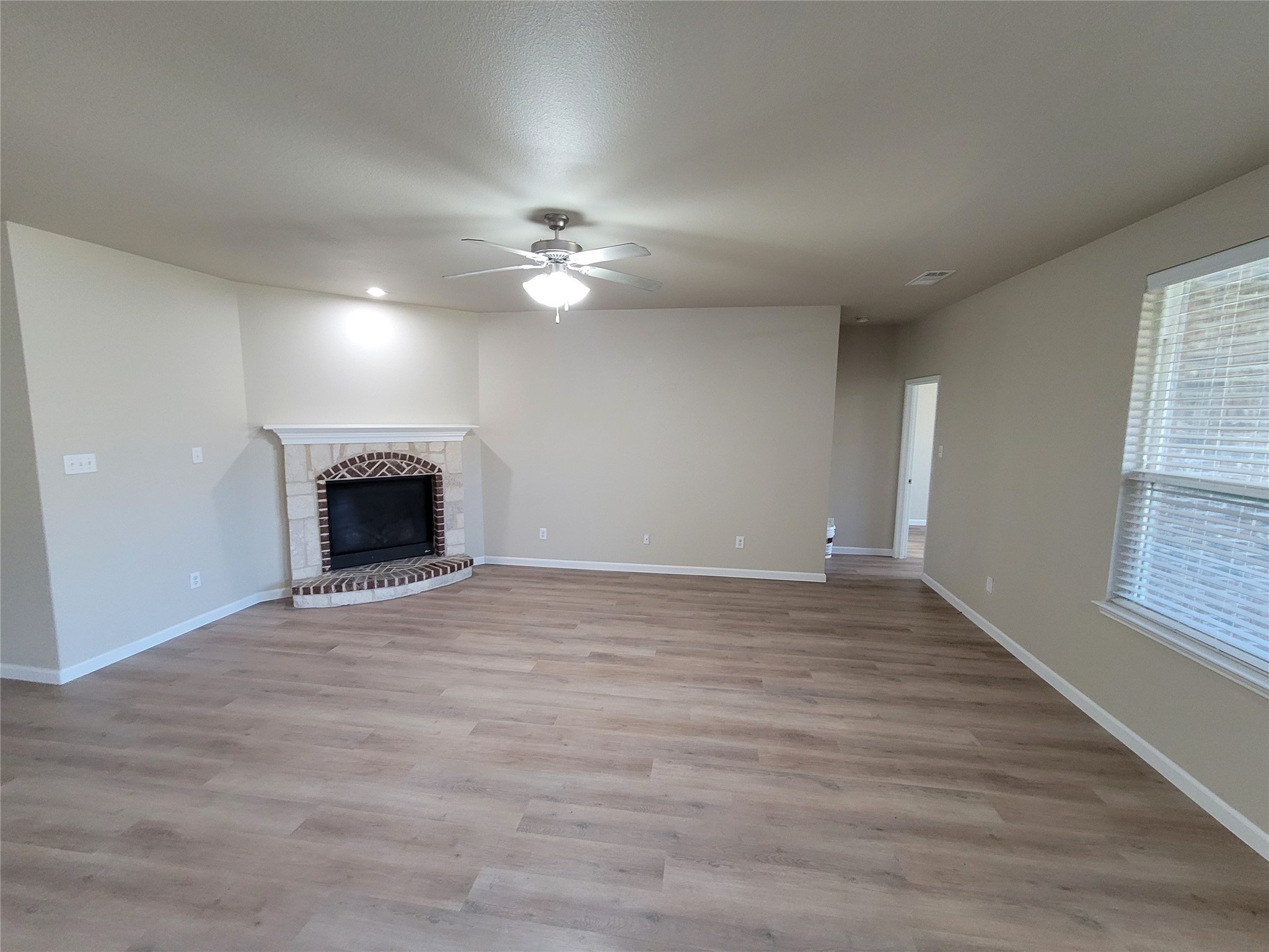 1813 Ridge Creek Lane