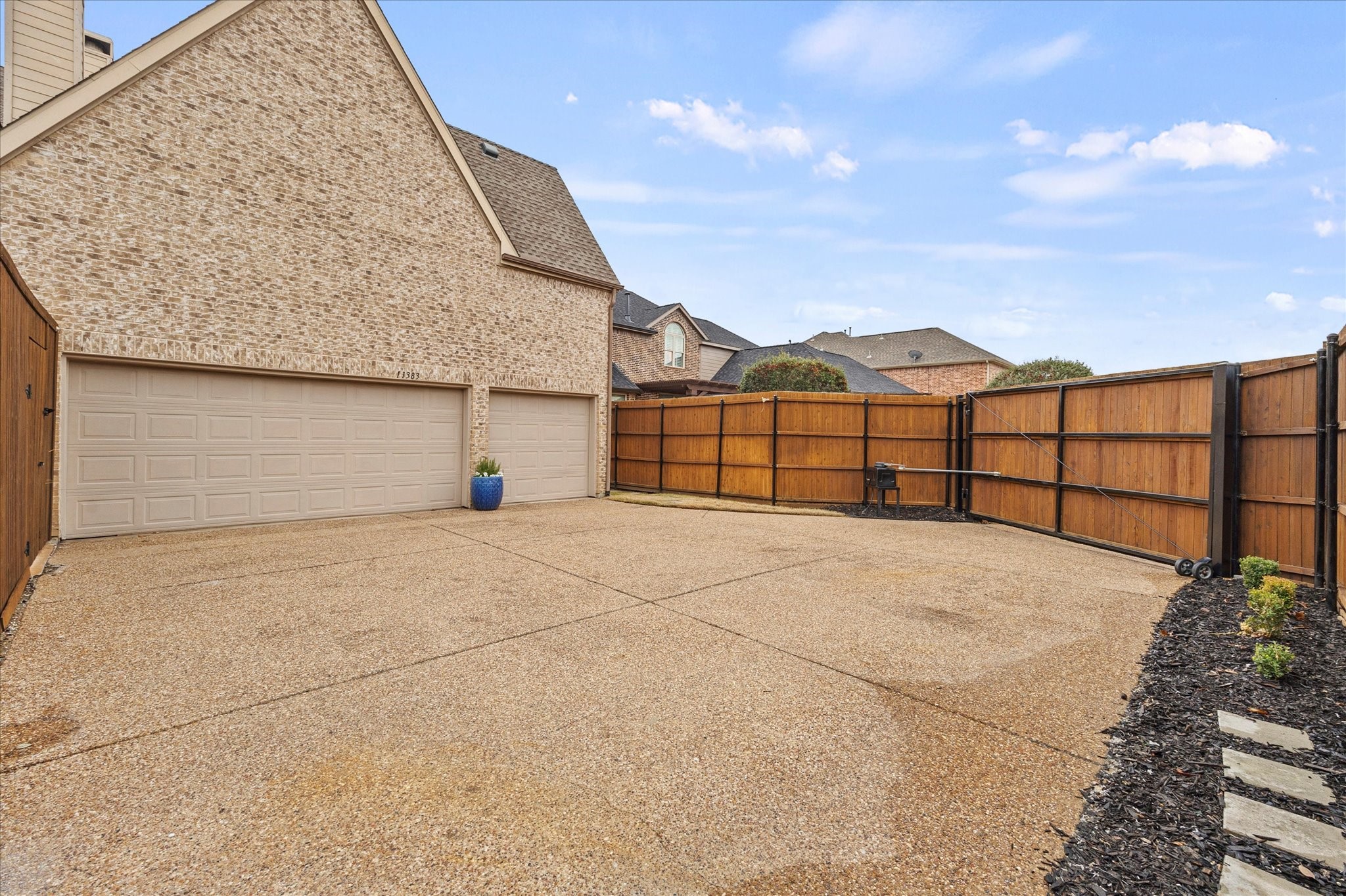 11383 Graceland Lane