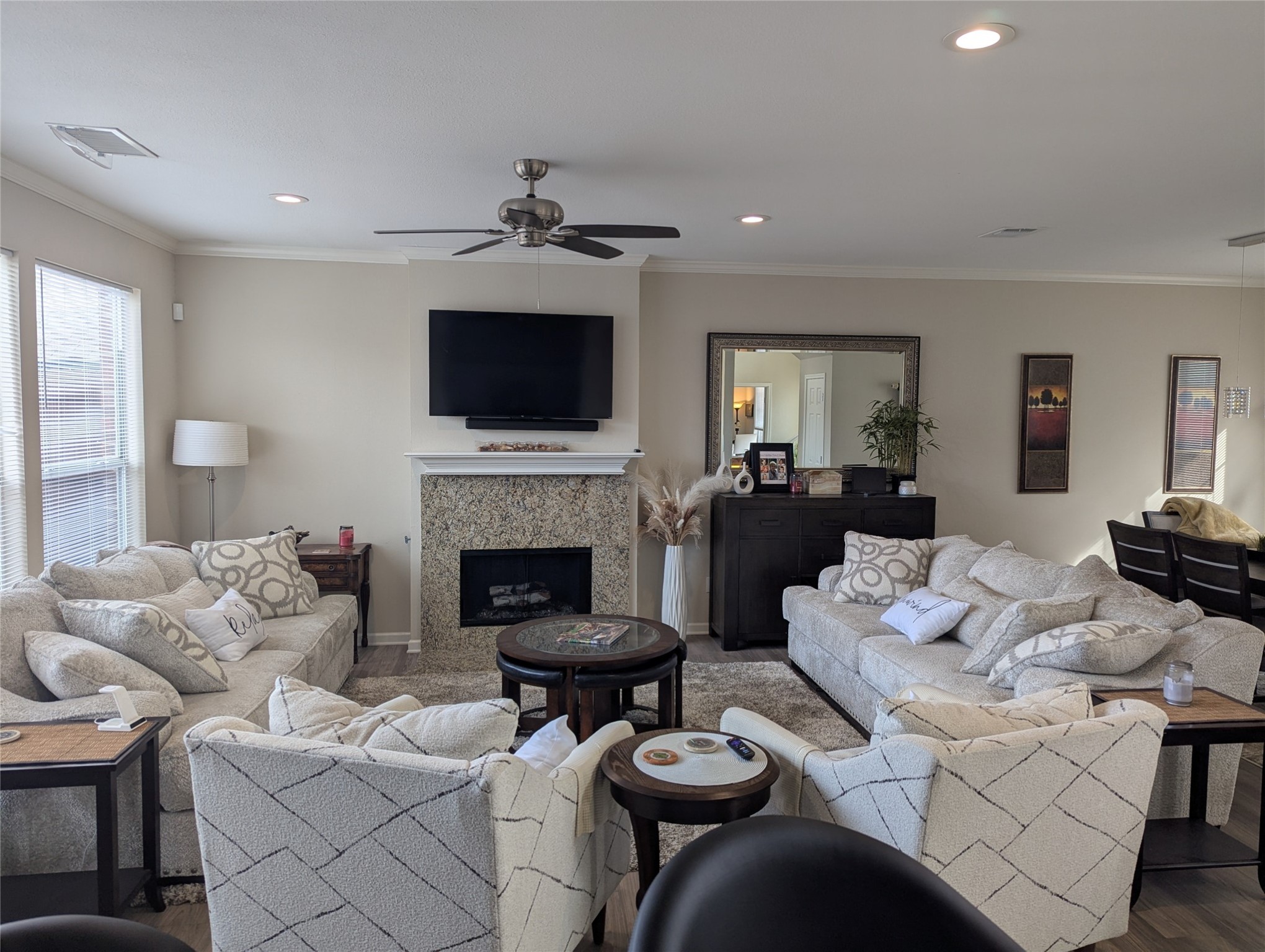 4204 Buena Vista Lane