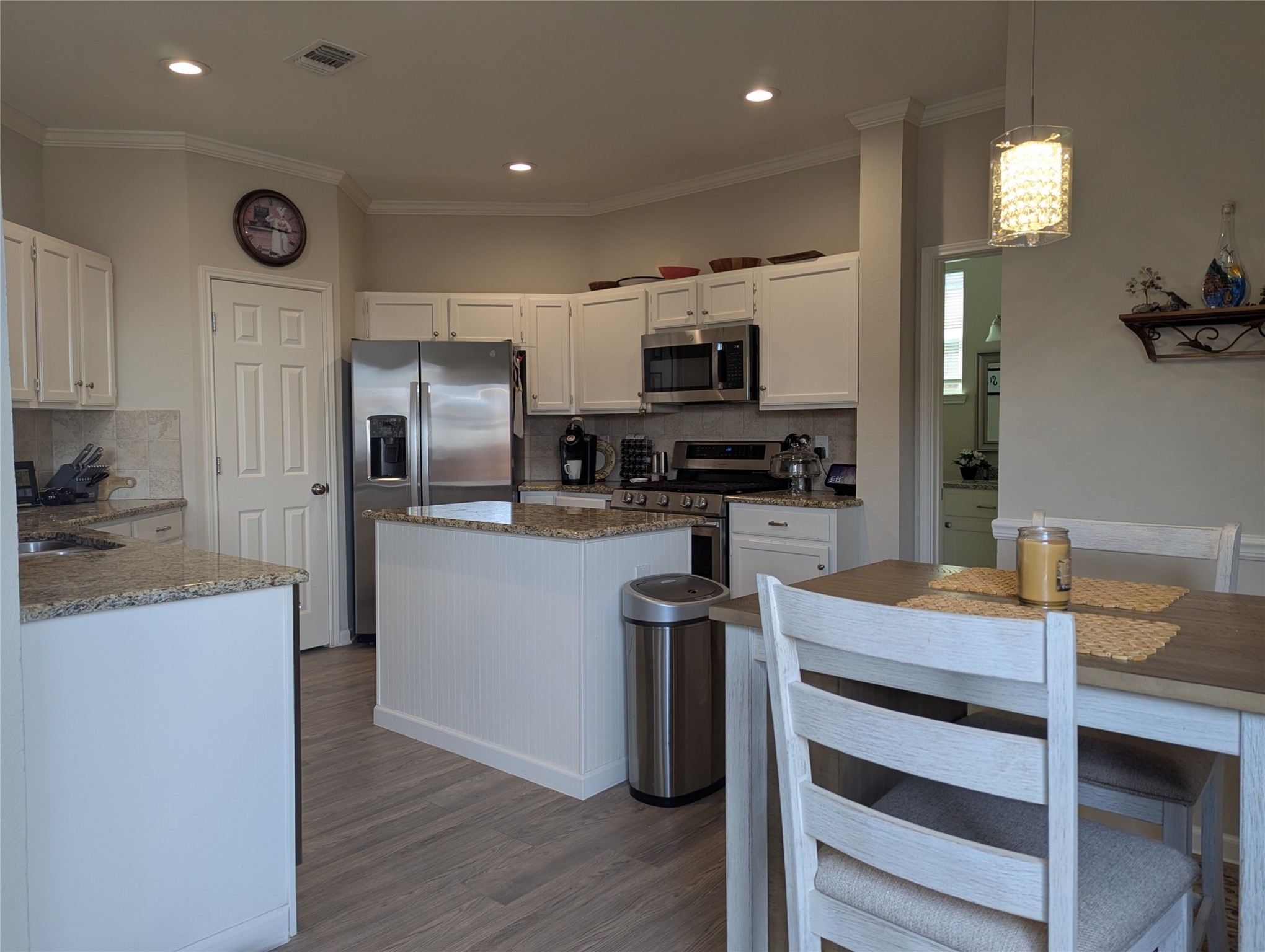 4204 Buena Vista Lane