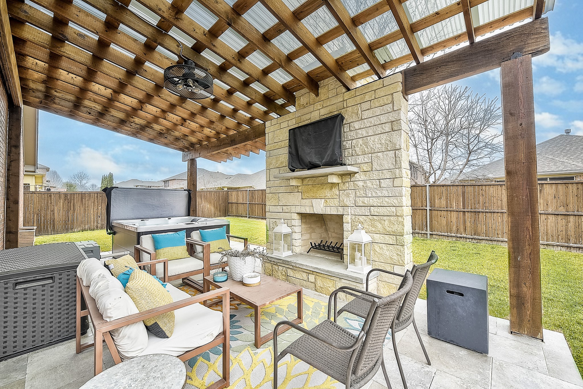 3904 Deer Lake Drive