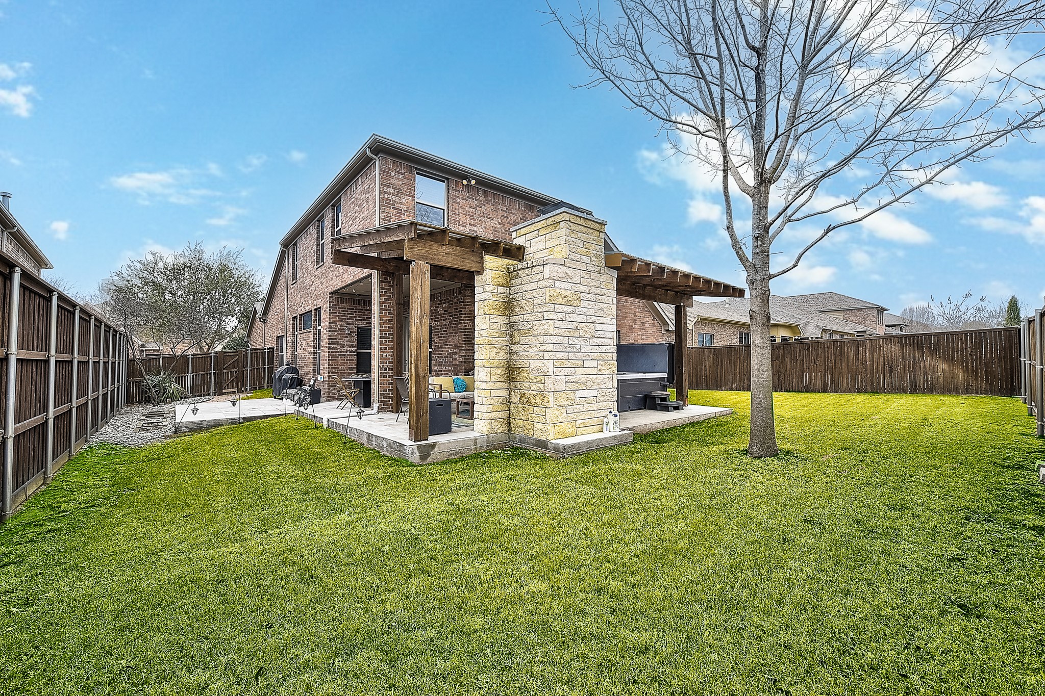 3904 Deer Lake Drive