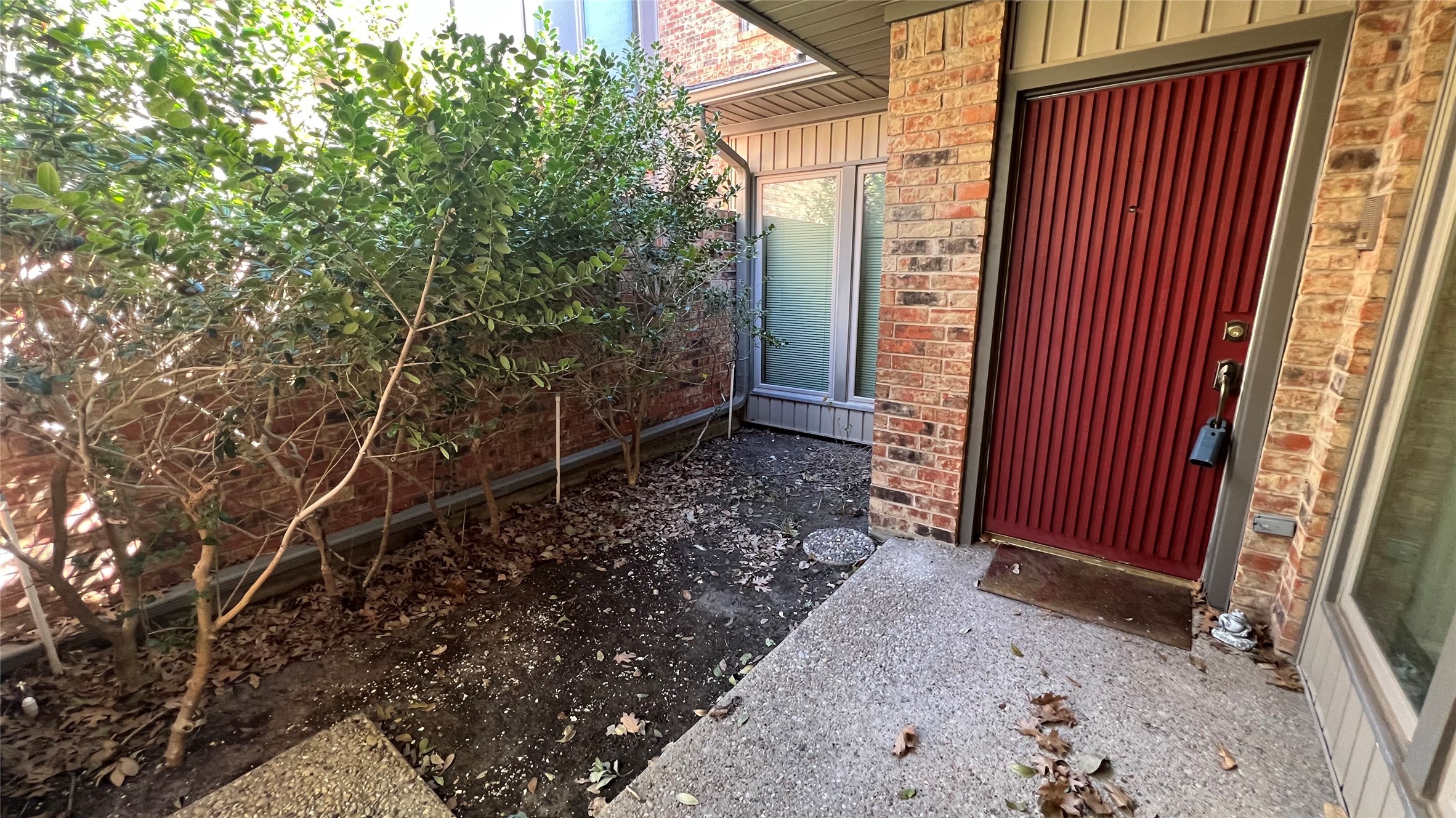 12431 Montego Plaza