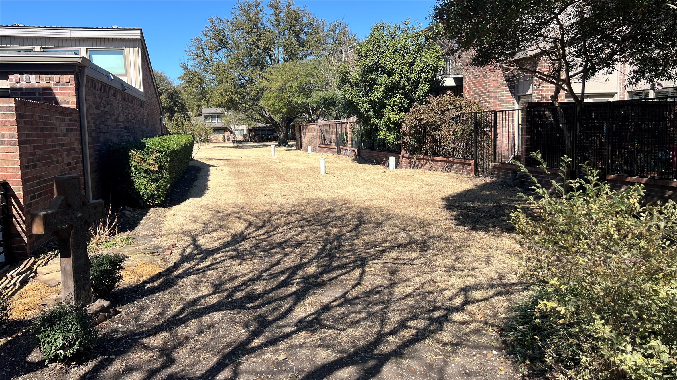 12431 Montego Plaza