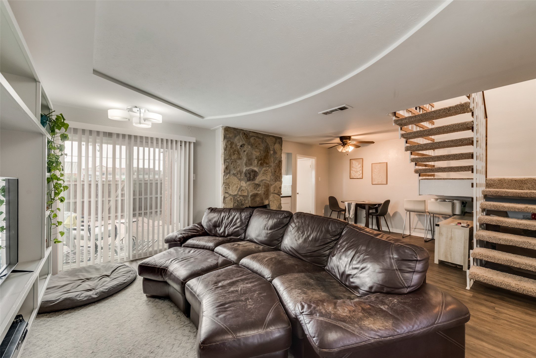 2203 Salem Drive
