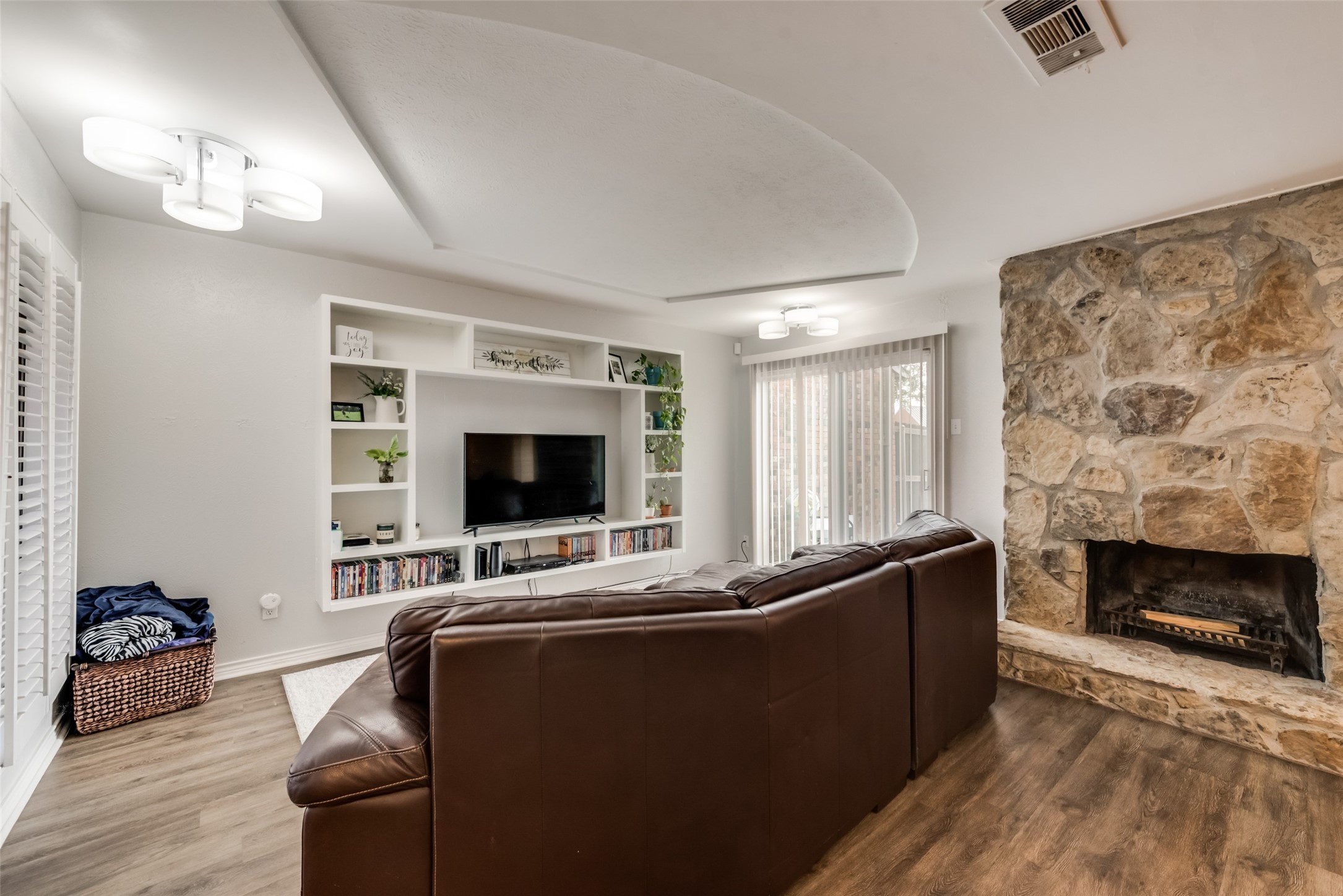 2203 Salem Drive