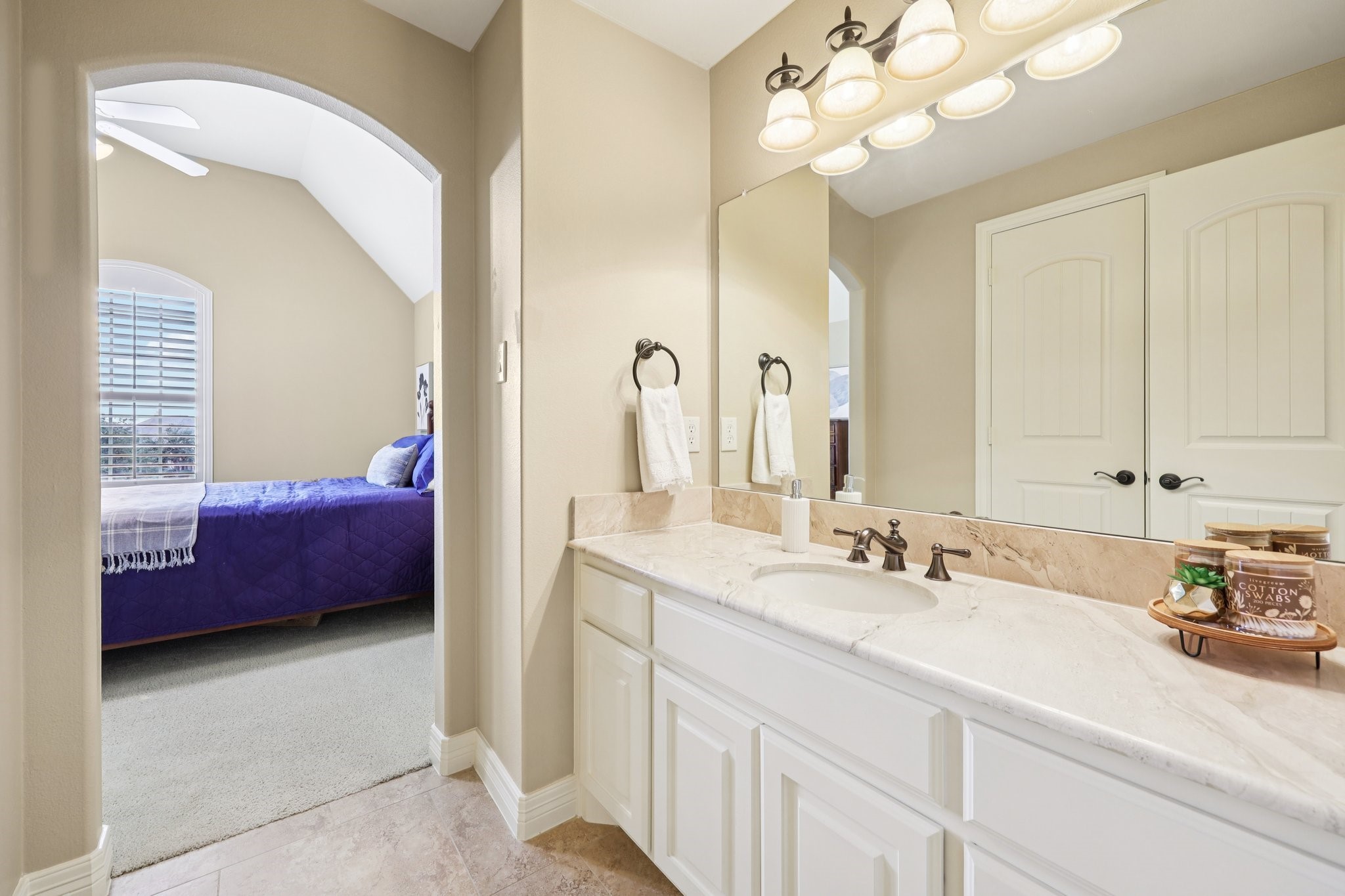 4320 Chevy Chase Lane