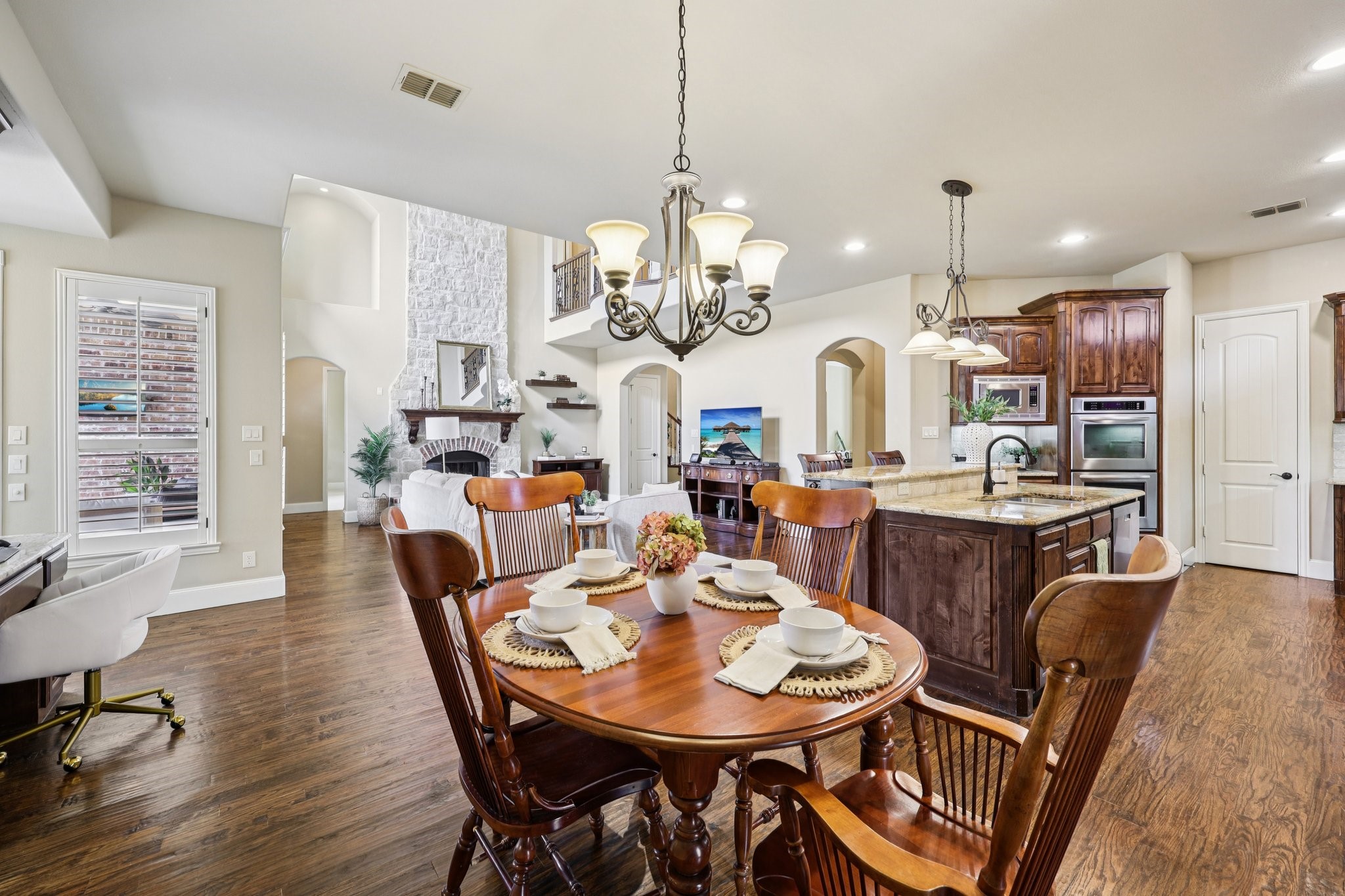 4320 Chevy Chase Lane